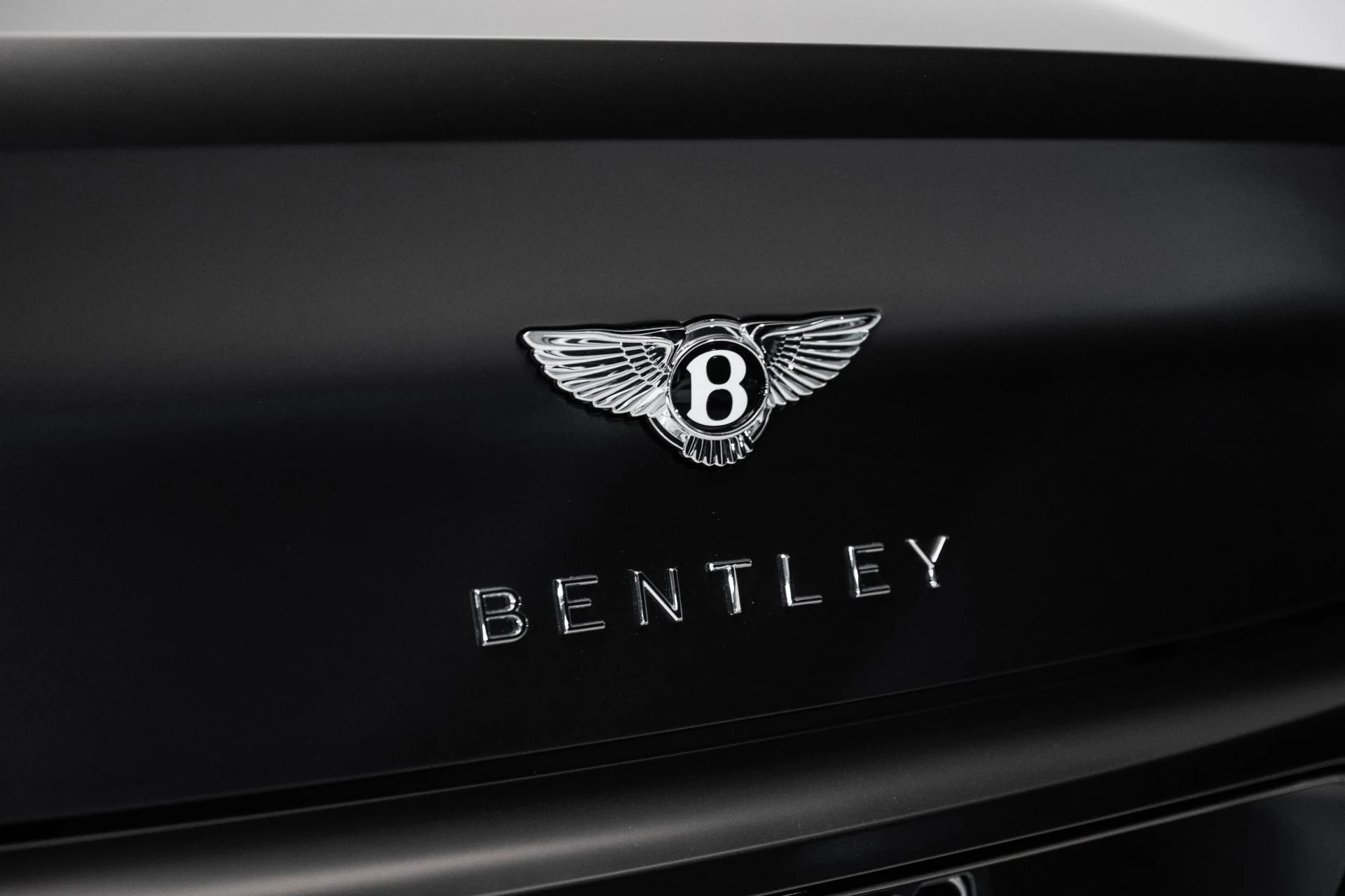 mph013_2717256674_Used_2023_Bentley_CONTINENTAL_GTC_S_V8_1752704889_fd1004144b