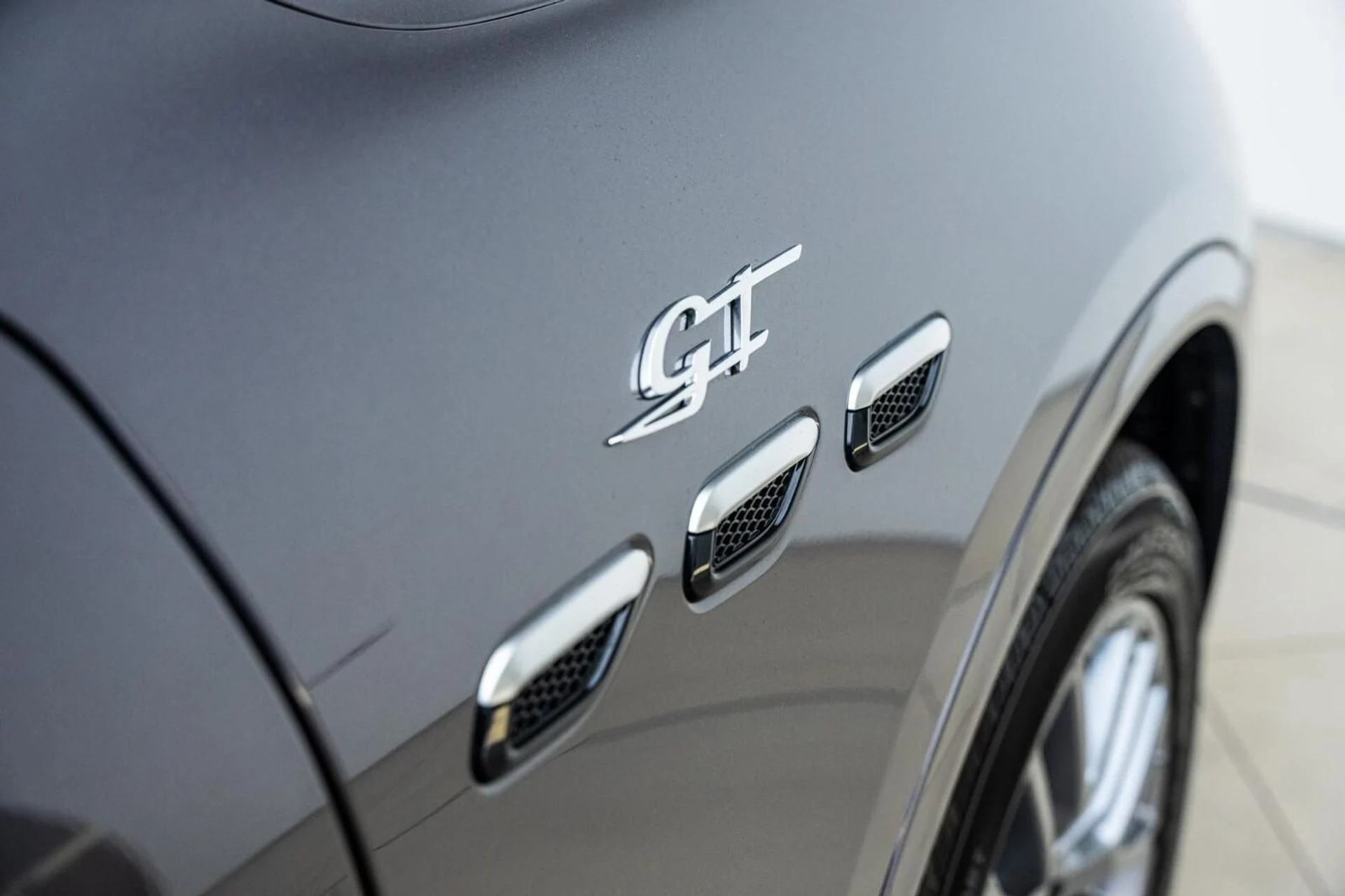 mph013_273662084_Used_2024_Maserati_Grecale_GT_1761369405_f80da8bd8e