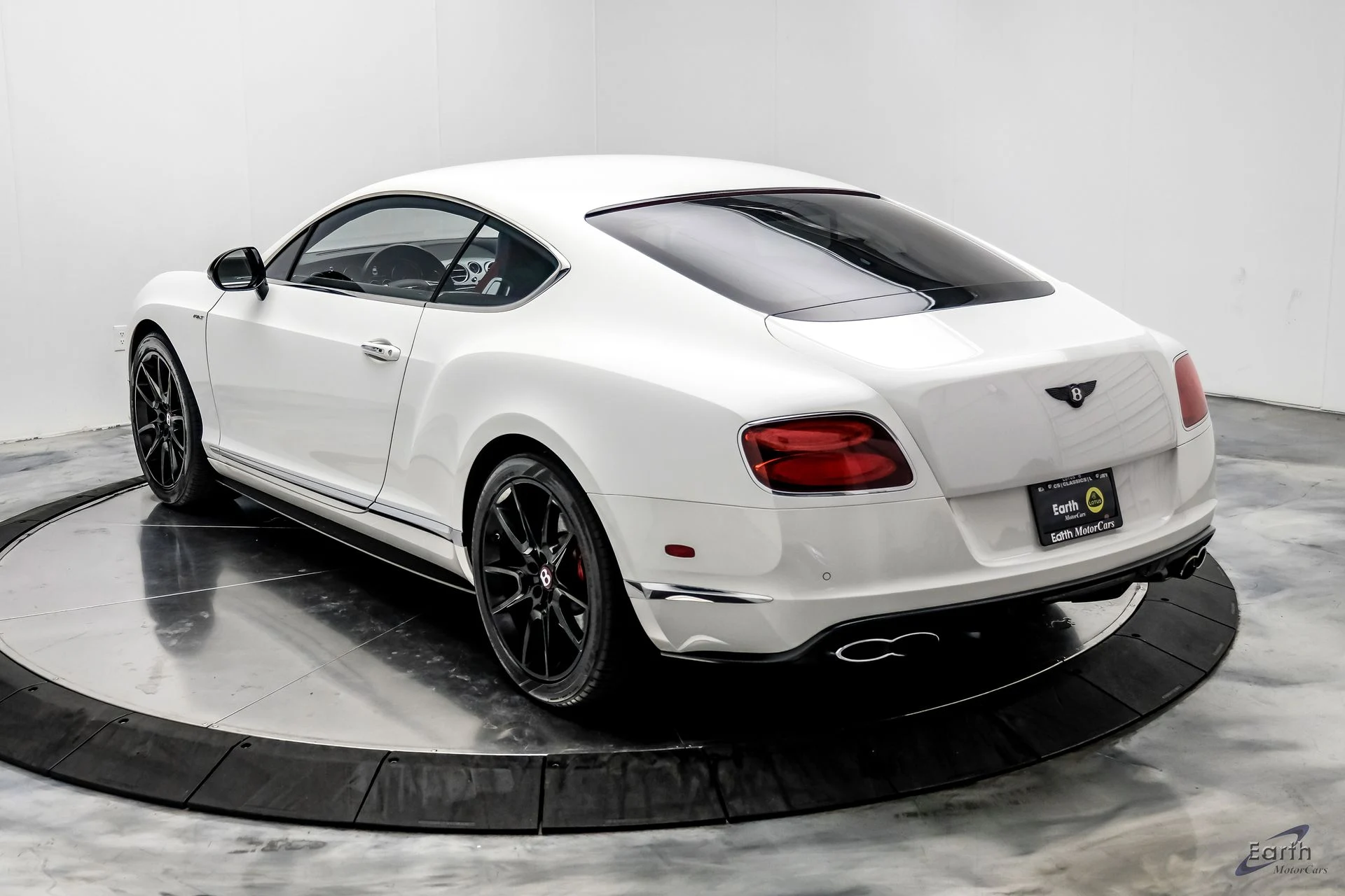 mph013_2740282734_826a9425bdbcc963146ad87b58d4aa61x_77780ebfb5