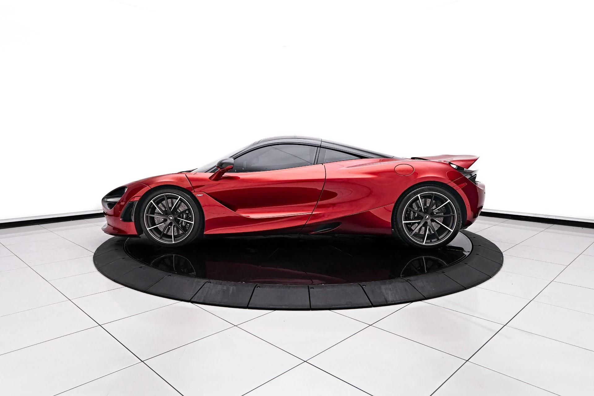 mph013_2742419235_Used_2019_Mc_Laren_720_S_Performance_1756500660_03ac52af18
