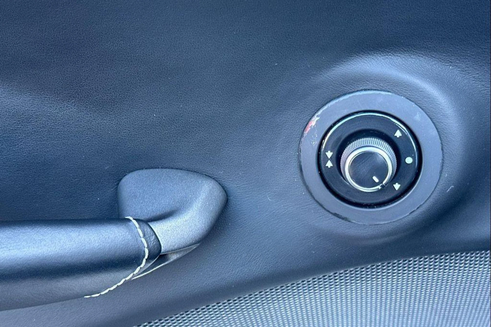 mph013_2750005796_In_Me_YZX_5_R_Un4_J_6_VR_Bfq_H5_JE_Gs_2779c6d9d4