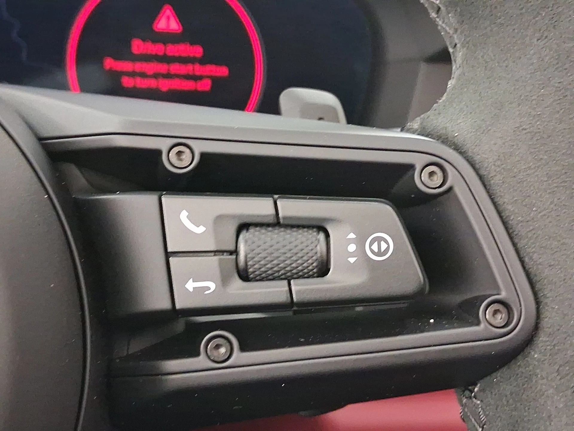 mph013_2750140460_d38a25ae71244bc858d7961d17d0ddb1x_309ec23211