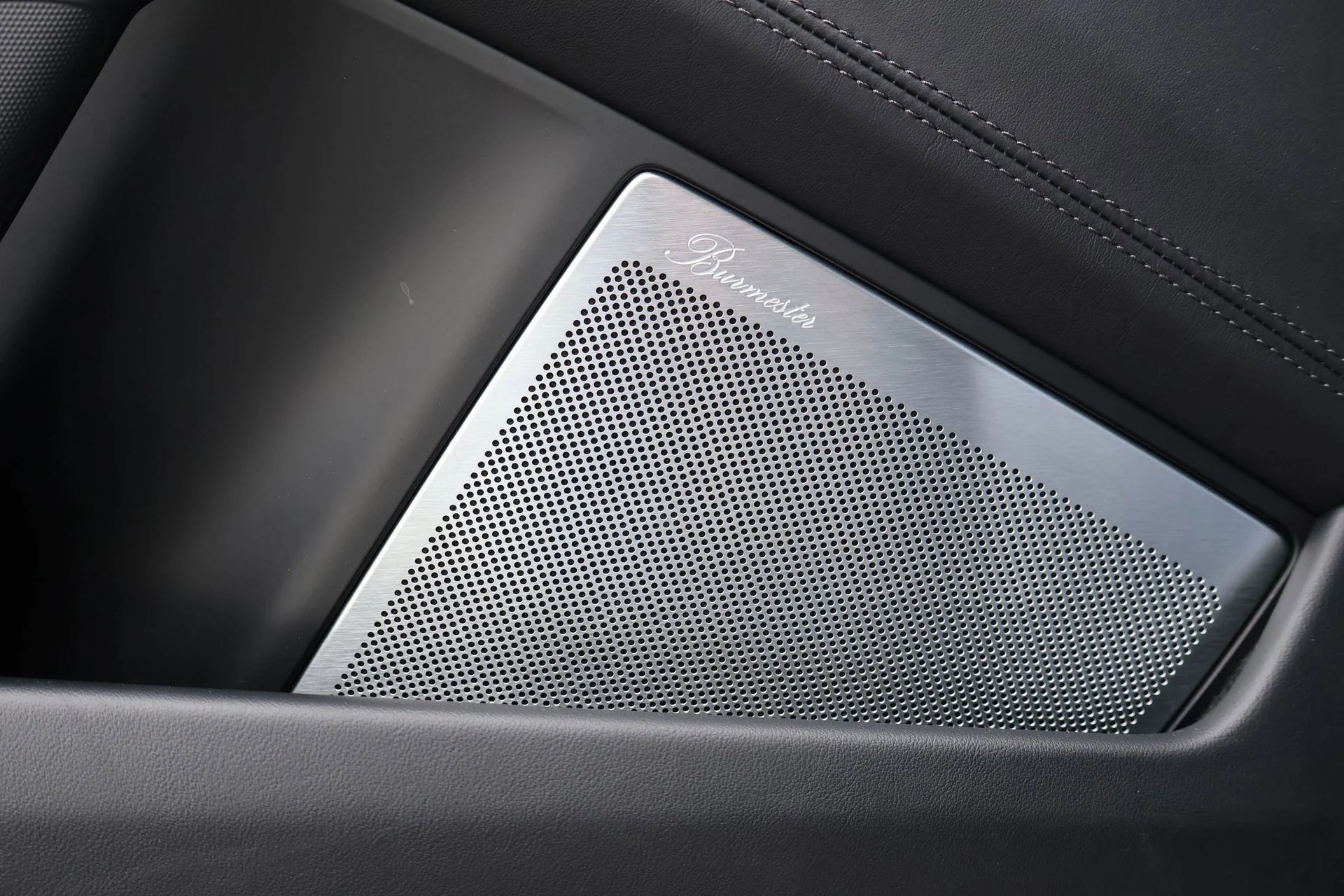 mph013_2750816138_f891ef0435ff5f1105f2b42c93fdd82e_64136058d9