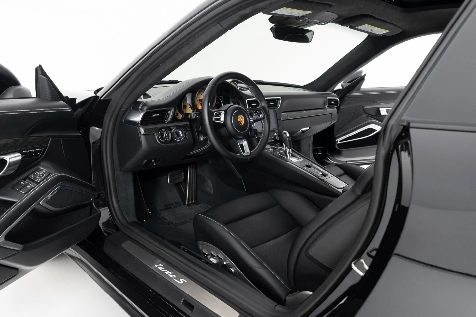 mph013_2758268581_Used_2019_Porsche_911_Turbo_S_1757958878_b28a79e418