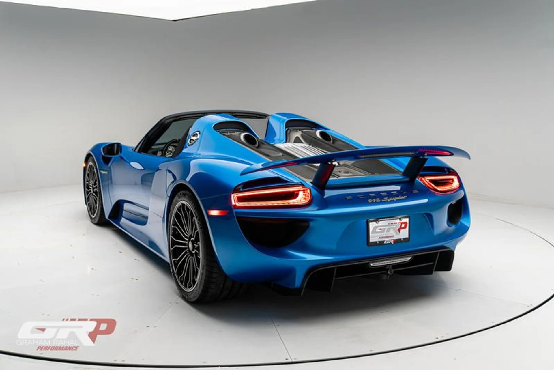 mph013_2765624671_736918_EB_F06_F_49_A2_B0_B7_983_FFD_604_D00_714e8b10a2