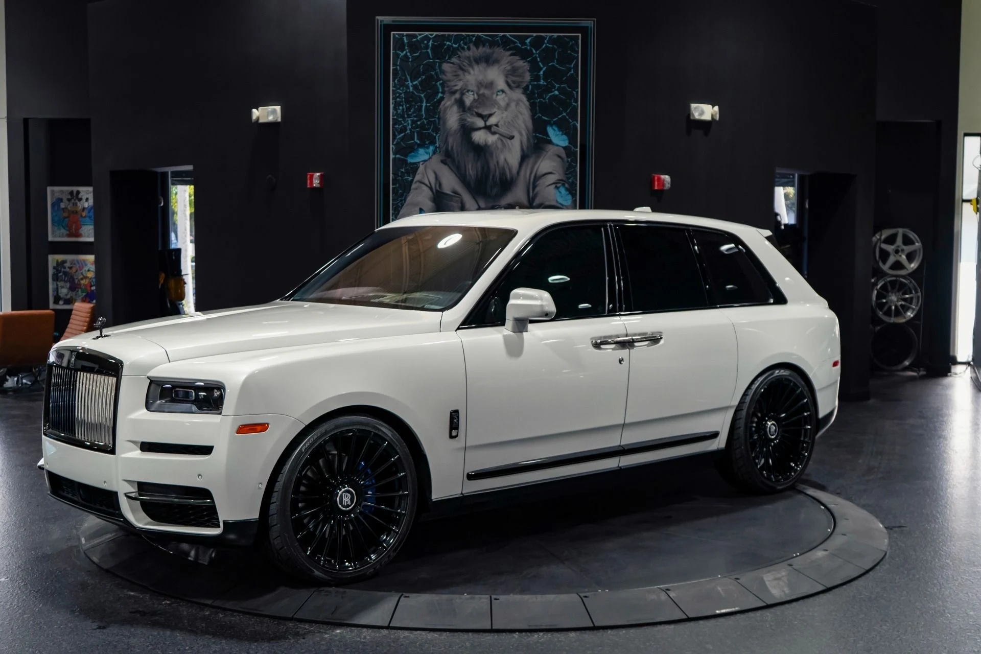 mph013_2784725503_Used_2021_Rolls_Royce_Black_Badge_Cullinan_Black_Badge_Provenance_2027_1771275656_4c8e6109f3