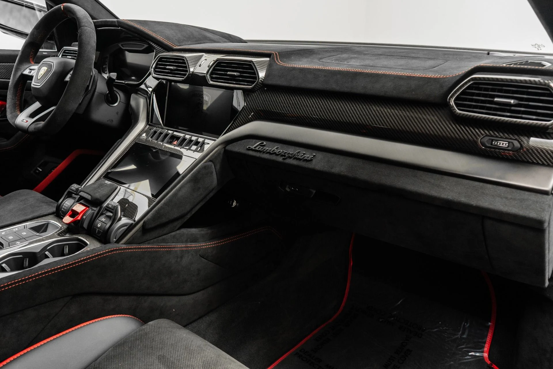 mph013_2785927176_Used_2024_Lamborghini_Urus_Performante_657_Hp_ADAS_package_Carbon_Fiber_Trim_1759252680_0707943bac