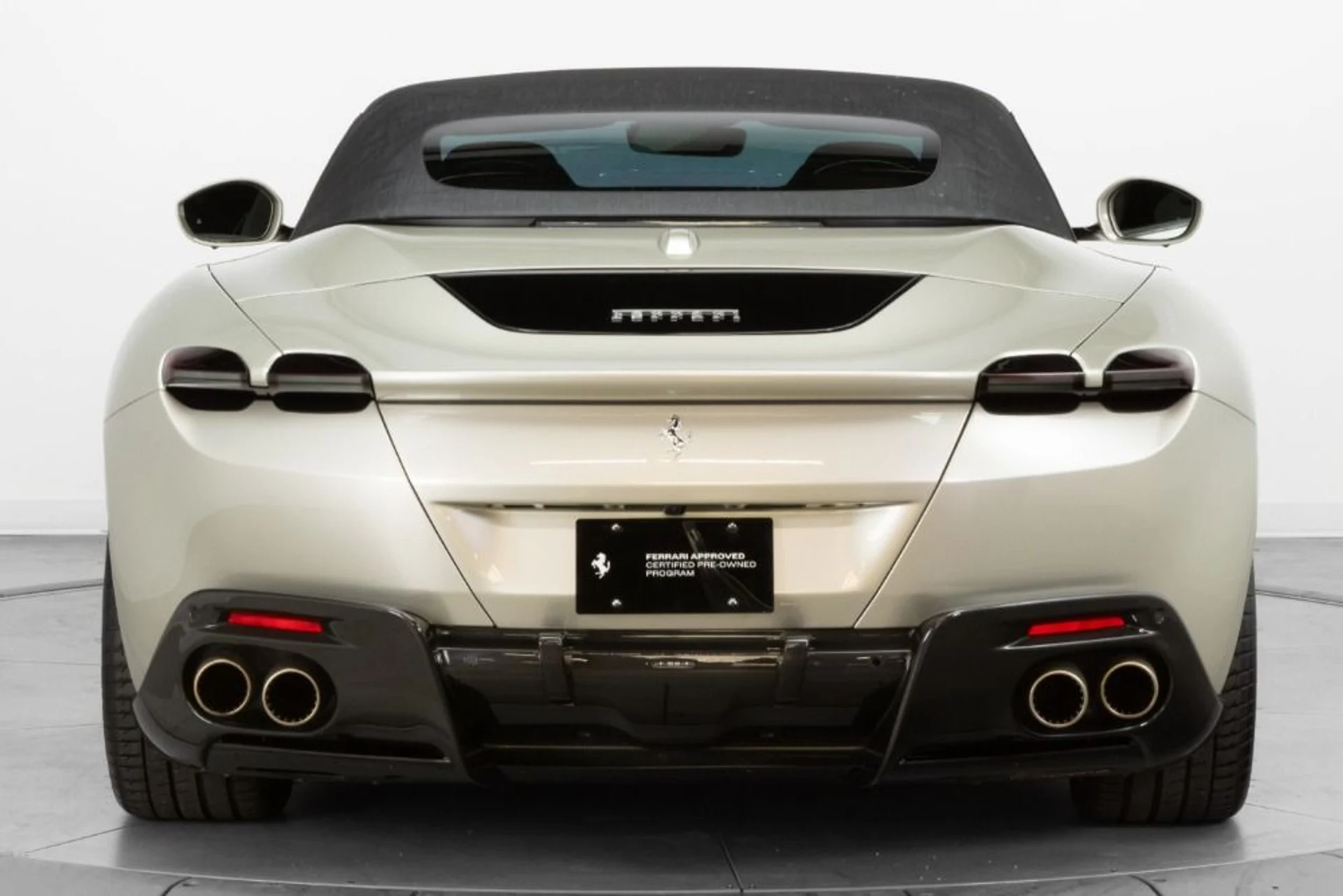 mph013_2790113615_Used_2024_Ferrari_Roma_Spider_9d53db40b3