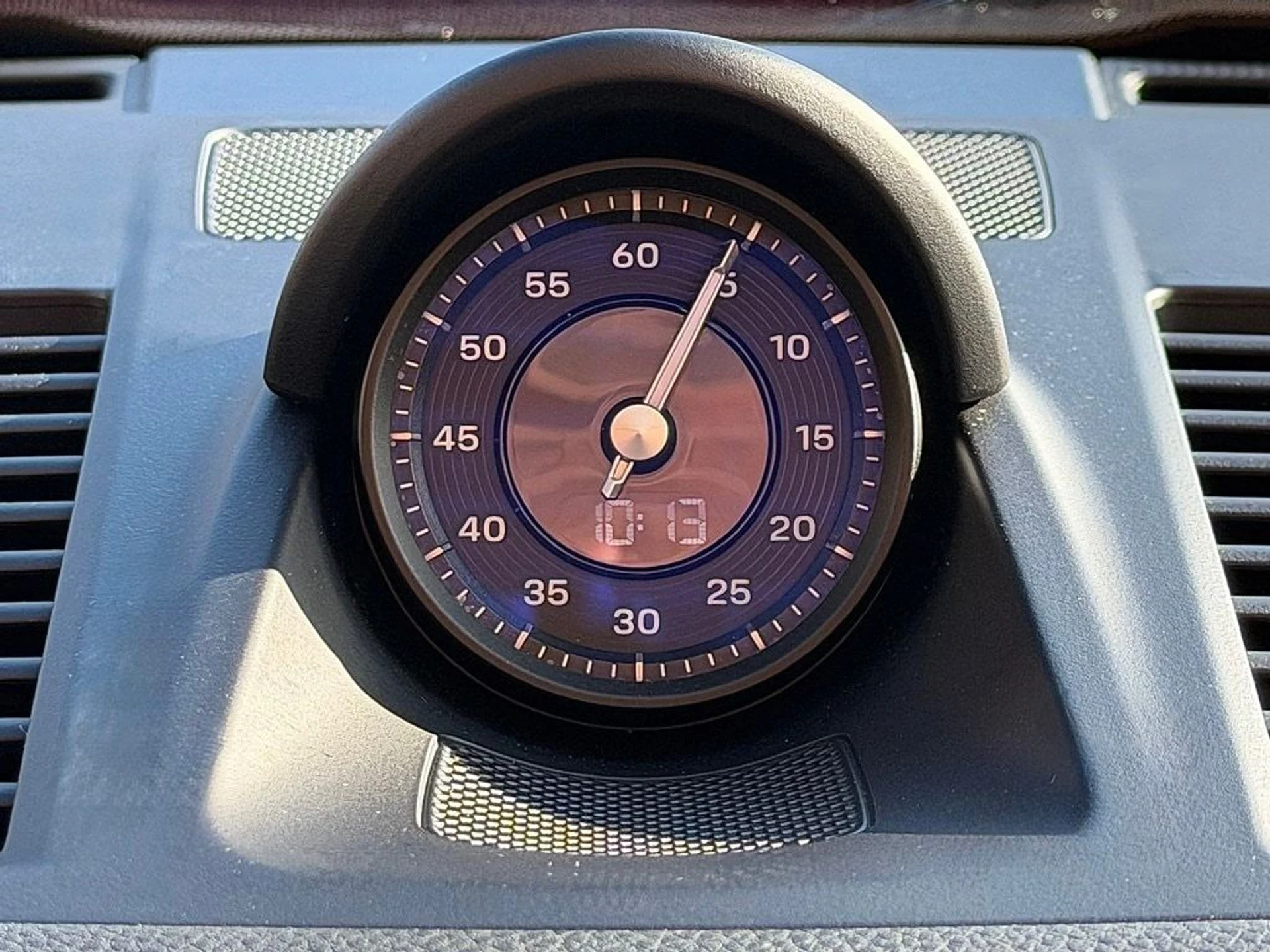 mph013_2797406776_4437a3f49f88c38f0df484285ea0958bx_d79ca02916