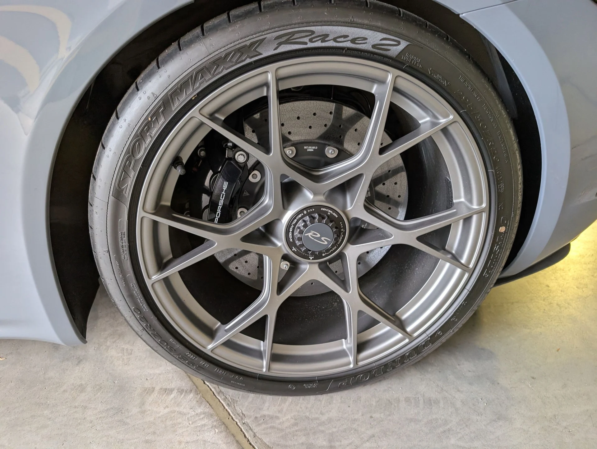 mph013_2801115677_b1f9c64ae640a1f00fba61179b78d50cx_3150100da7