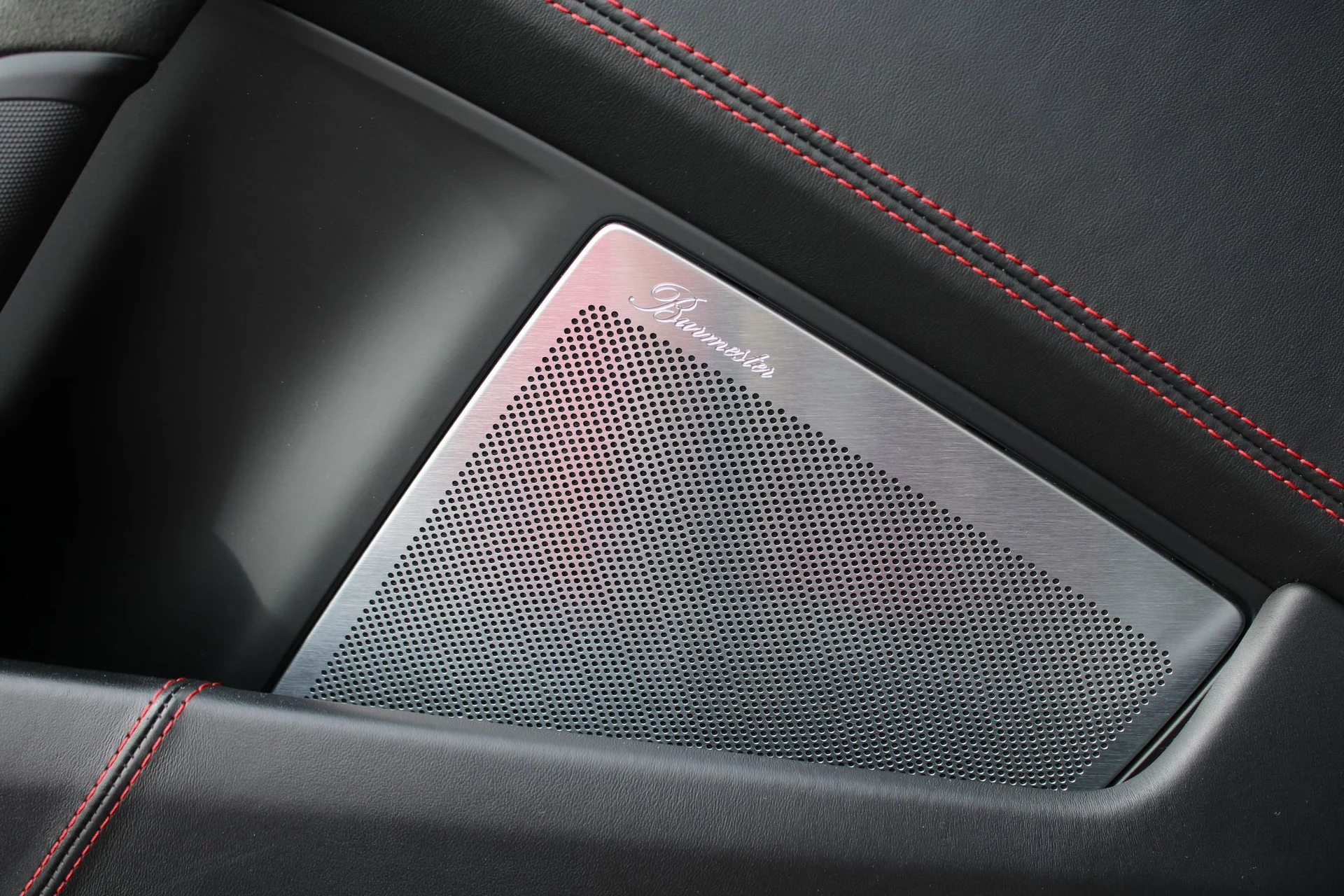 mph013_2802925363_855a21faf2b2fe9355237c4a2fa47320_51a698a946