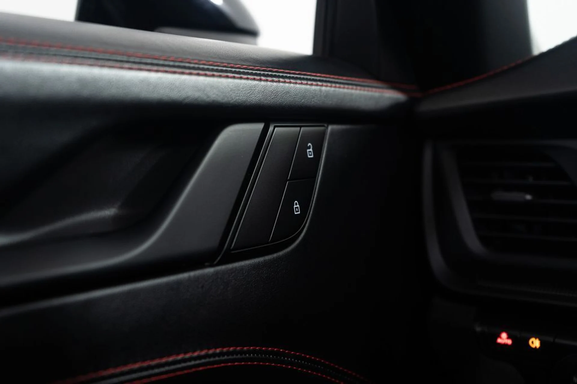 mph013_2815318383_14_25540156_691641fa4f797_8b2edffd17