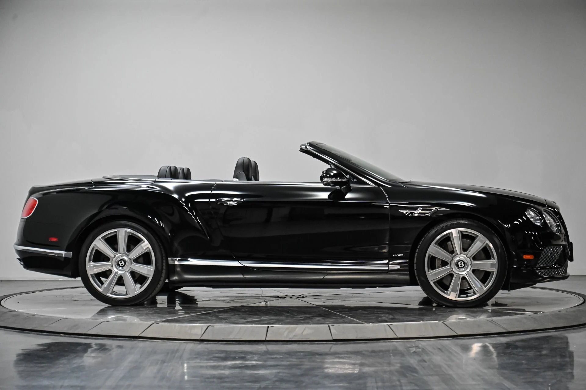 mph013_2824651519_Used_2016_Bentley_Continental_GT_W12_1781886558_f5c6b32c29