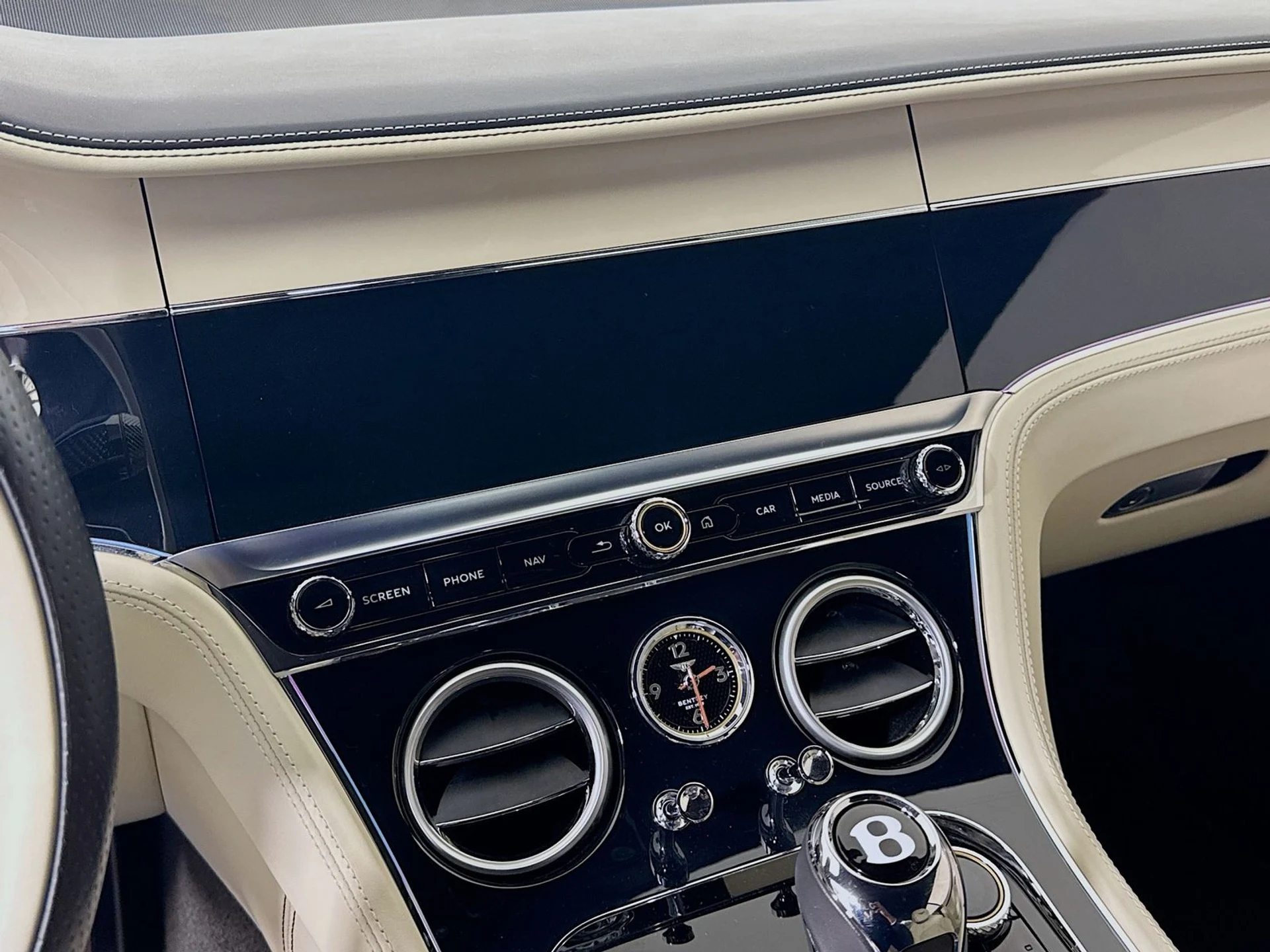 mph013_2827281642_ece5929433a494ea93aa084d0f514321x_e1aae5a071