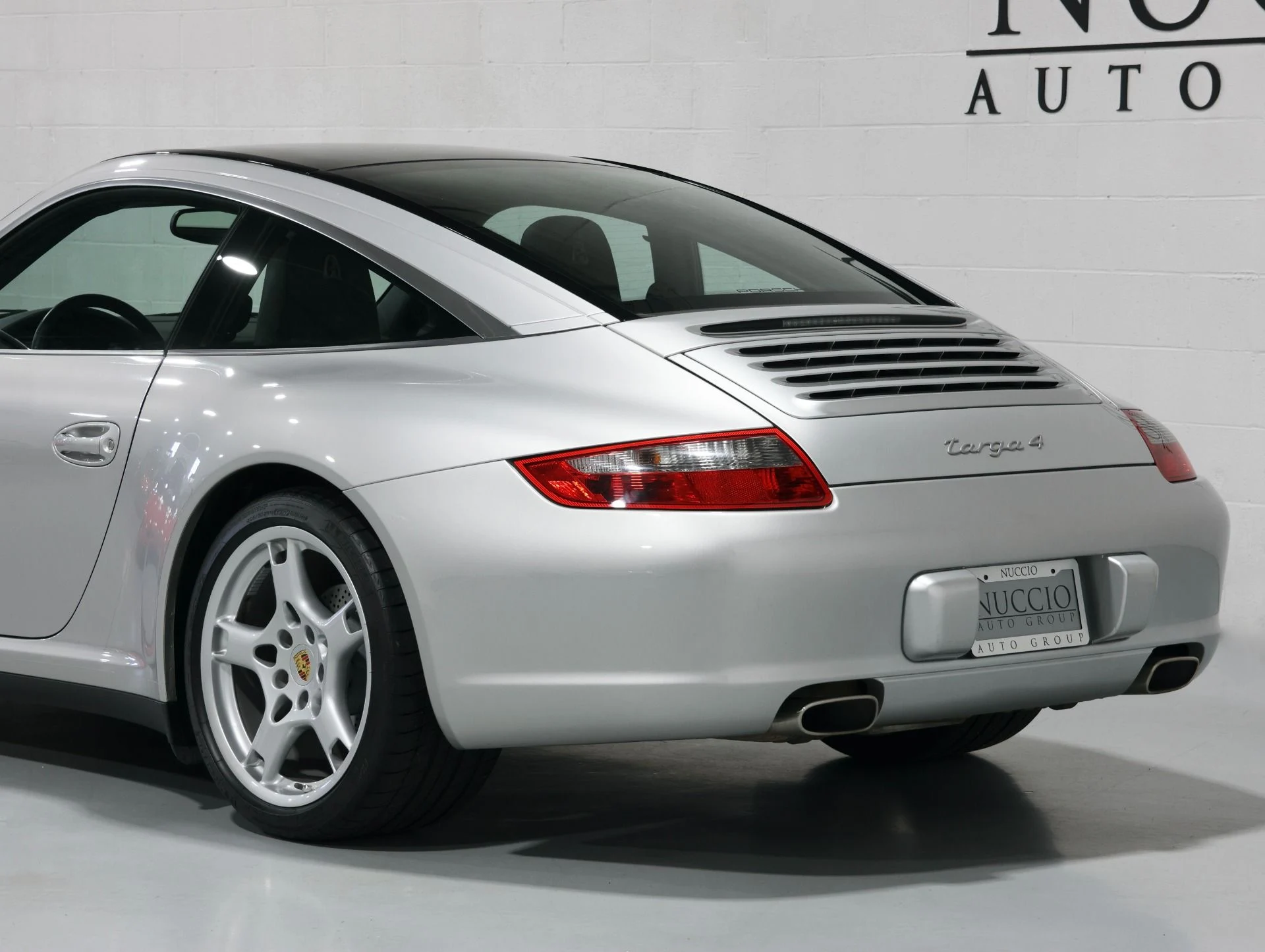 mph013_2827581140_Used_2007_Porsche_911_Targa_4_Coming_Soon_To_Bring_A_Trailer_1775151668_b48b80c303