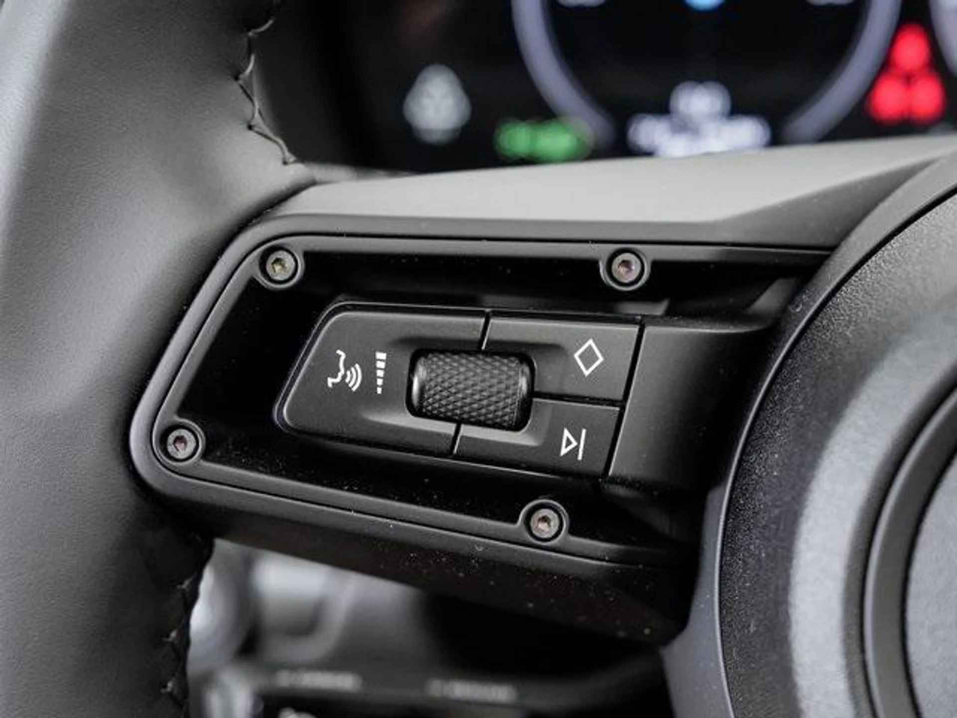 mph013_2833563866_b_m9o_Tetfs_0_YQ_Ws_HA_Tp_P1gu_B_Mk_b8a22ab570