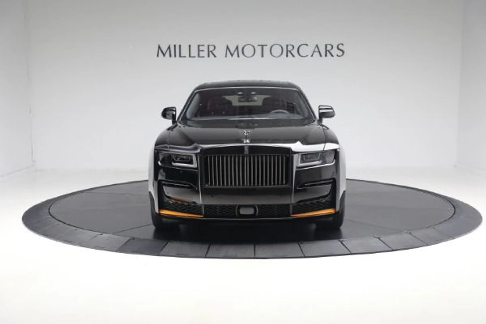 mph013_2836335074_Used_2024_Rolls_Royce_Black_Badge_Ghost_Ekleipsis_Collection_6069d6df0d