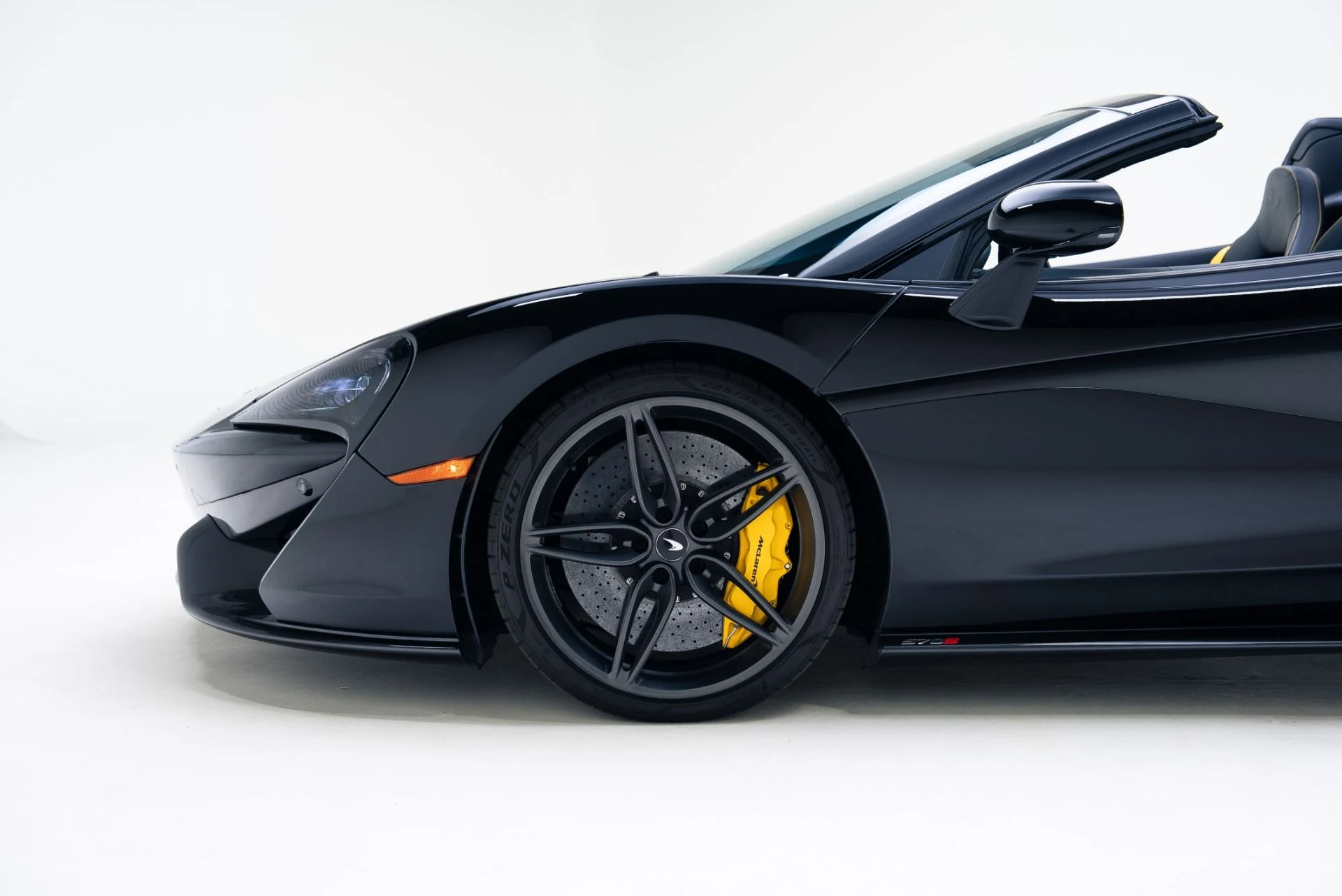 mph013_2837110524_Used_2019_Mc_Laren_570_S_Spider_1767812844_2b7ce2d491