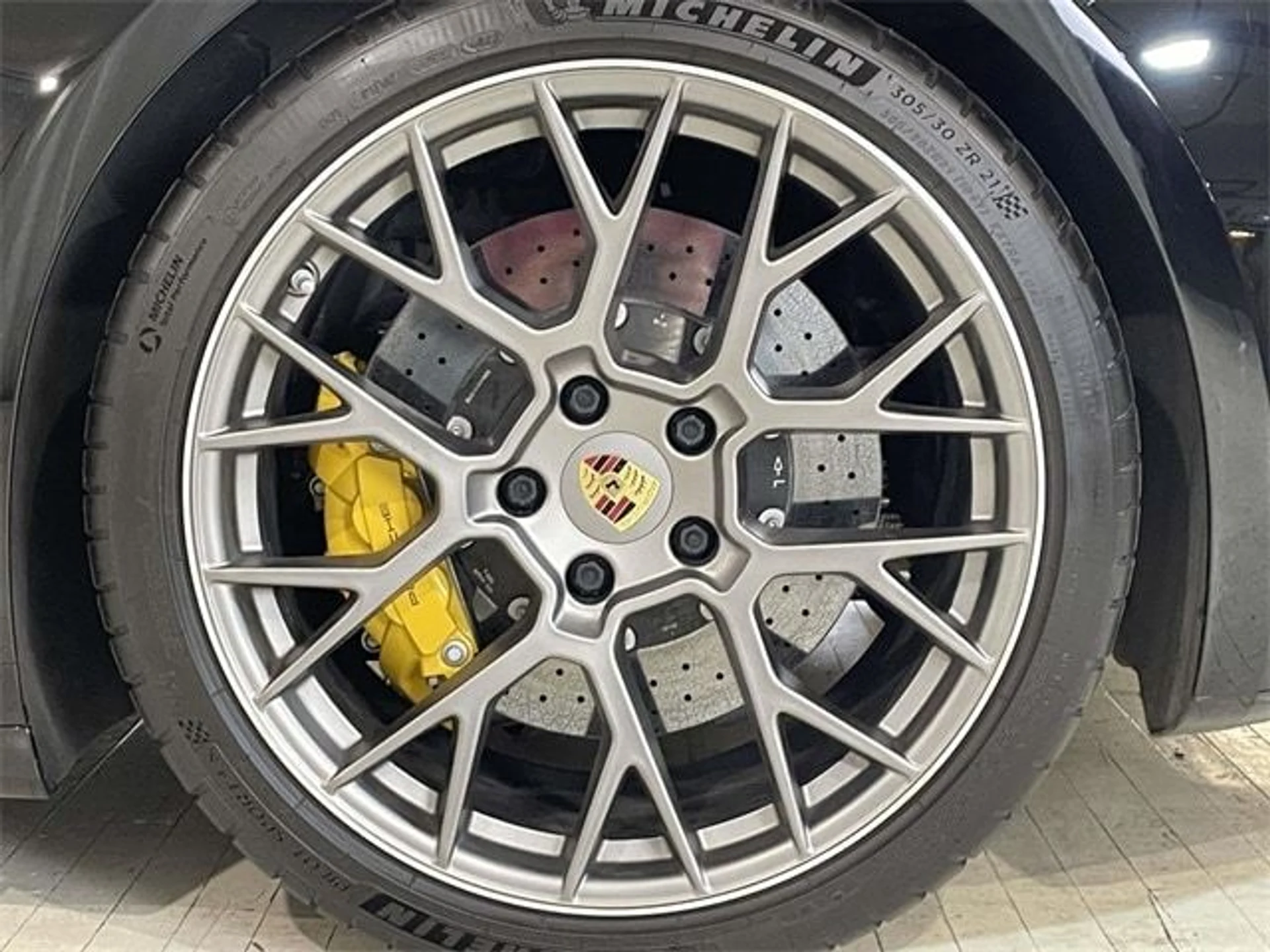 mph013_2838372184_5804cbb0c4d21b4a89db0013c0e35e24x_ed8935b728