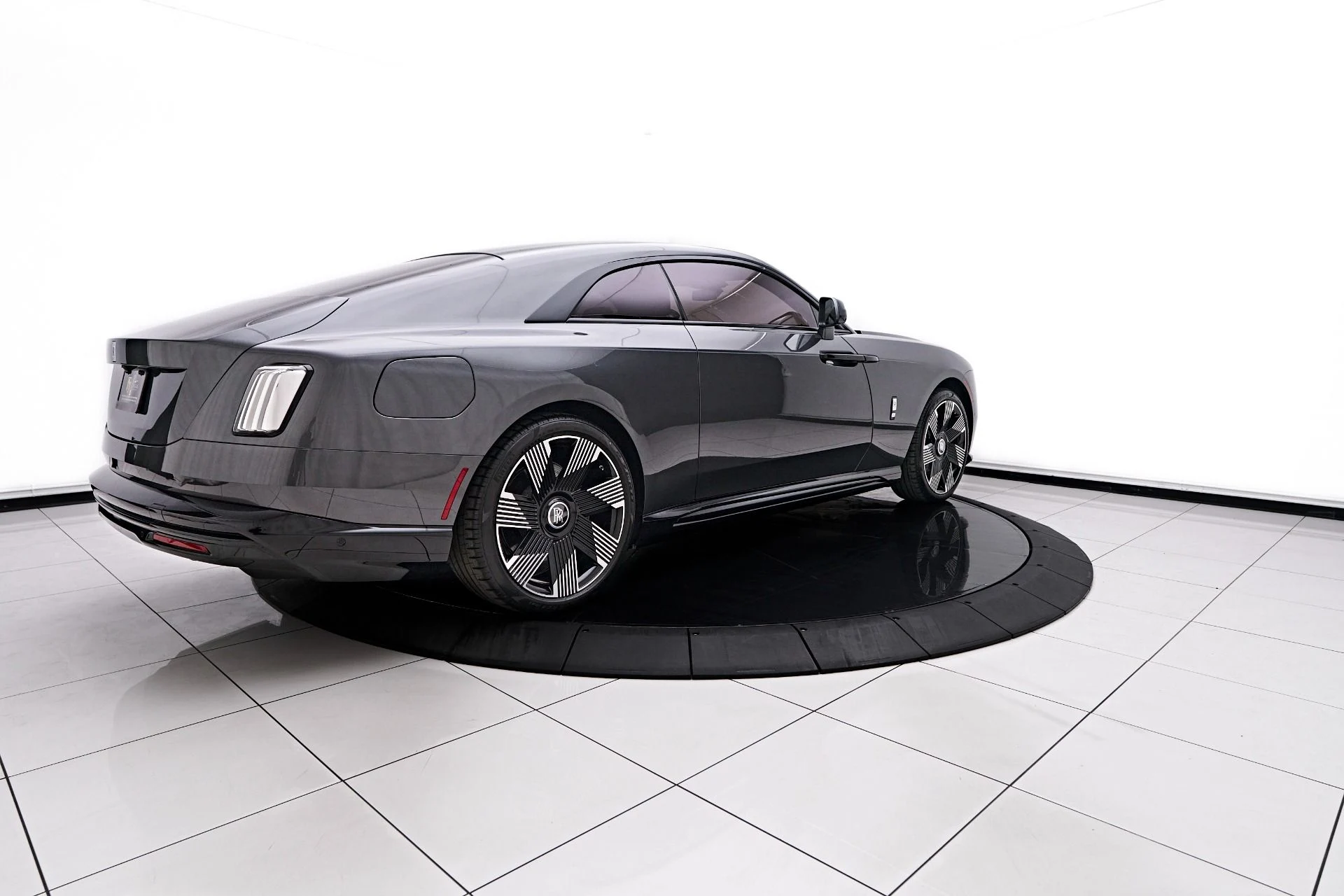 mph013_2842327457_Used_2025_Rolls_Royce_Spectre_1755107741_4f2a4068fe