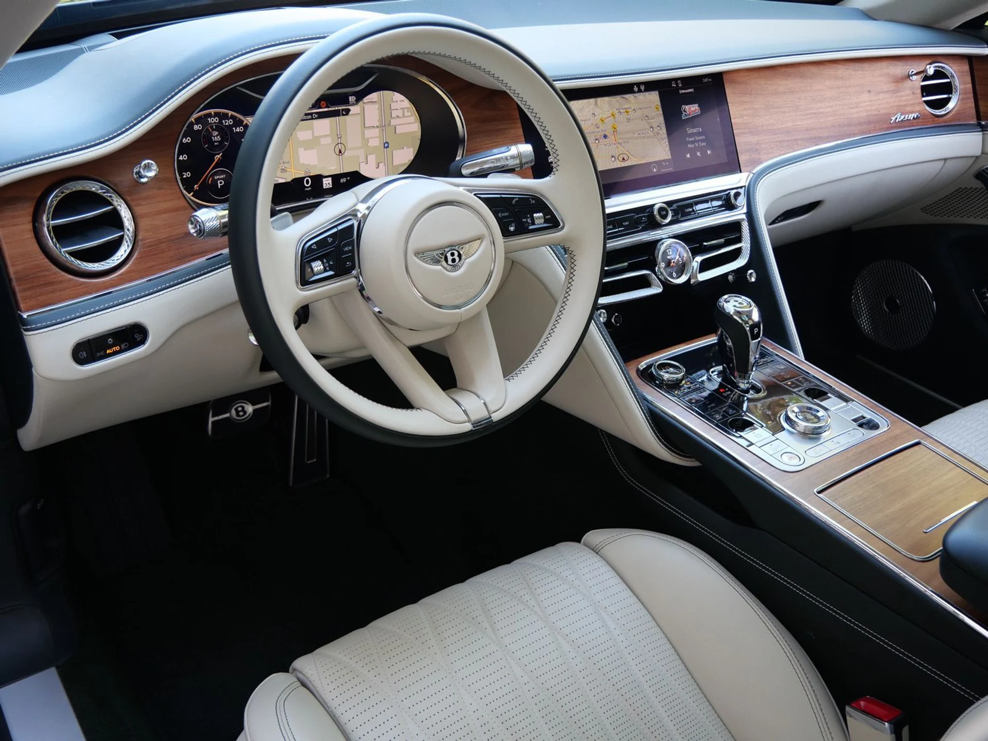 mph013_2844949053_938ec81e9a3e7b9c0d772ea7ecae2919x_a0c76e385c