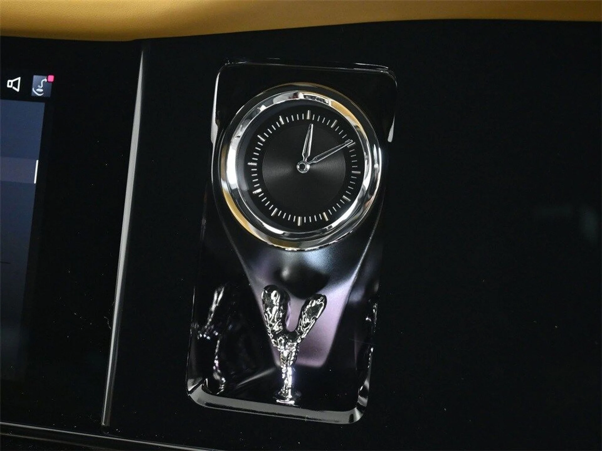 mph013_2850140785_5ad899f35efcb1fa7d31c87e1fe82d79x_d762db10d9