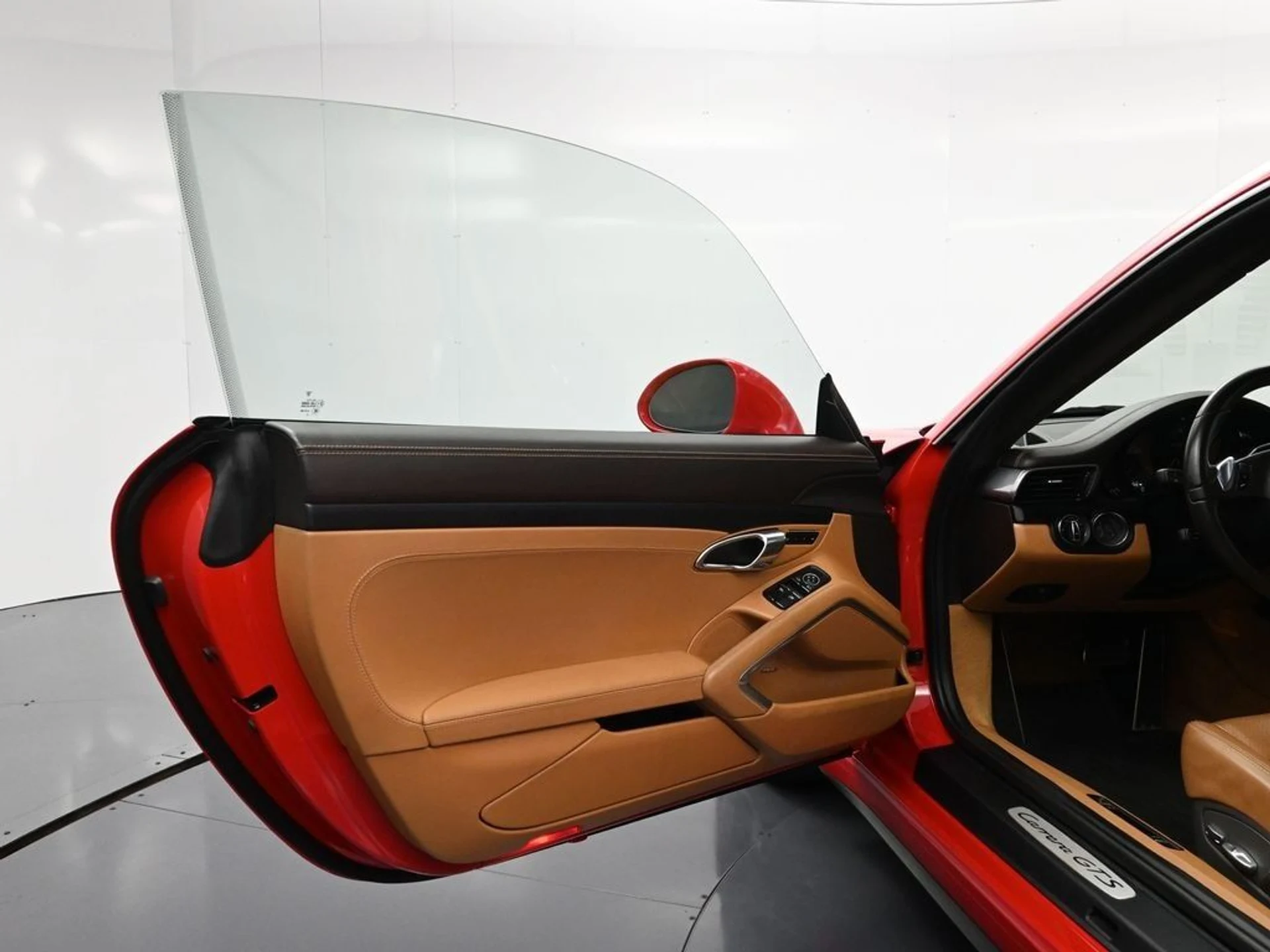 mph013_2850742406_39c76f7f90eeeea5021155d3d873a02fx_5c94376041