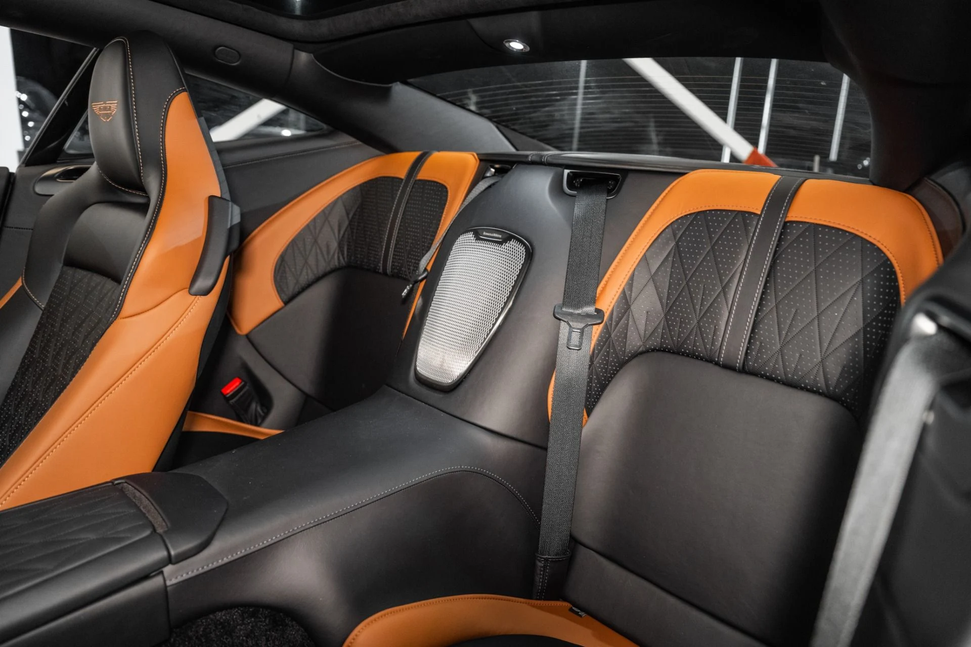 mph013_2853817038_Used_2025_Aston_Martin_DB_12_Coupe_1742566094_79796ed1c4