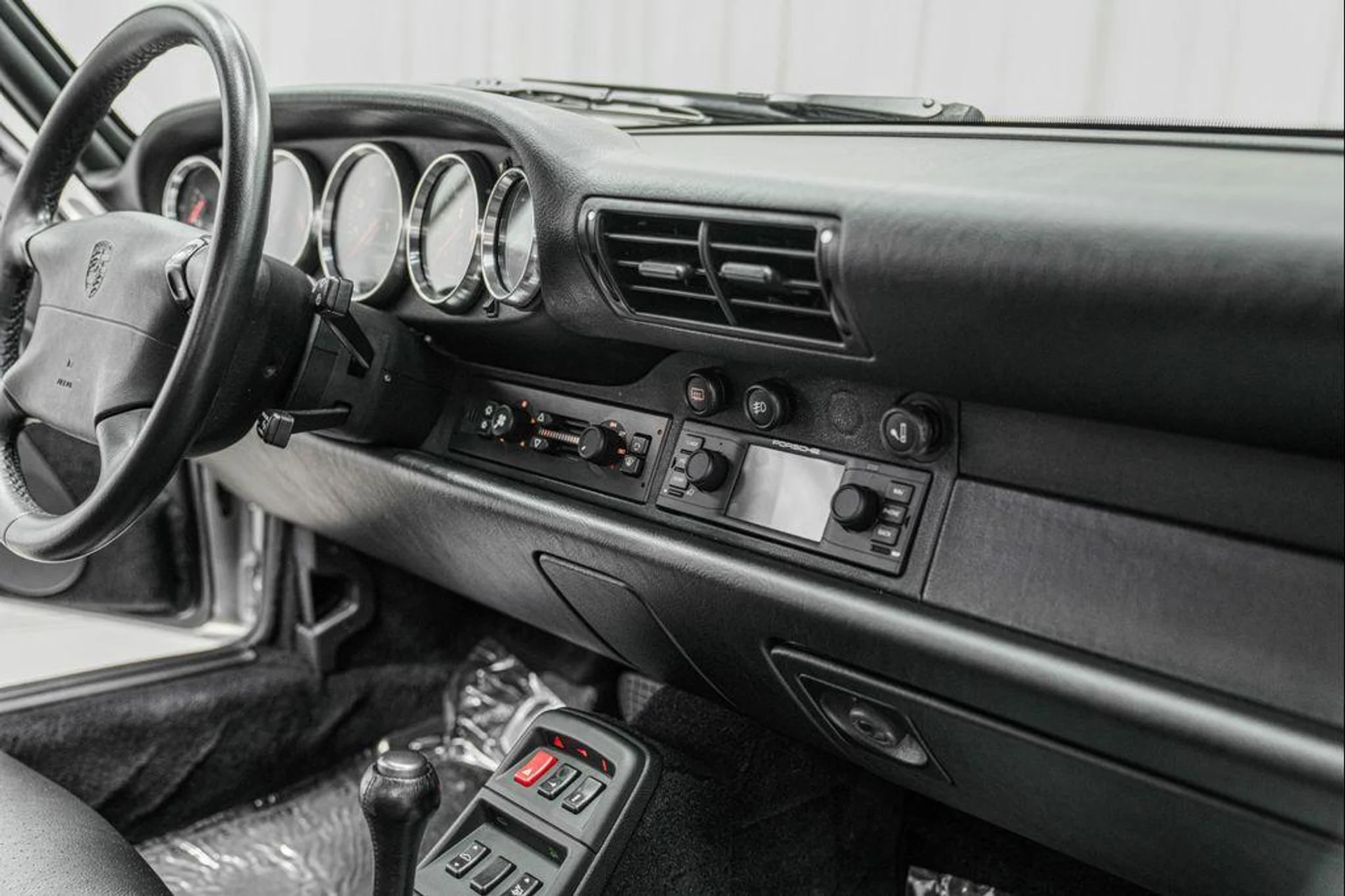 mph013_2856579645_C5gz_T9q6m33_R_Dgx_Ymmk_Osx_5nw0_c240e53a74