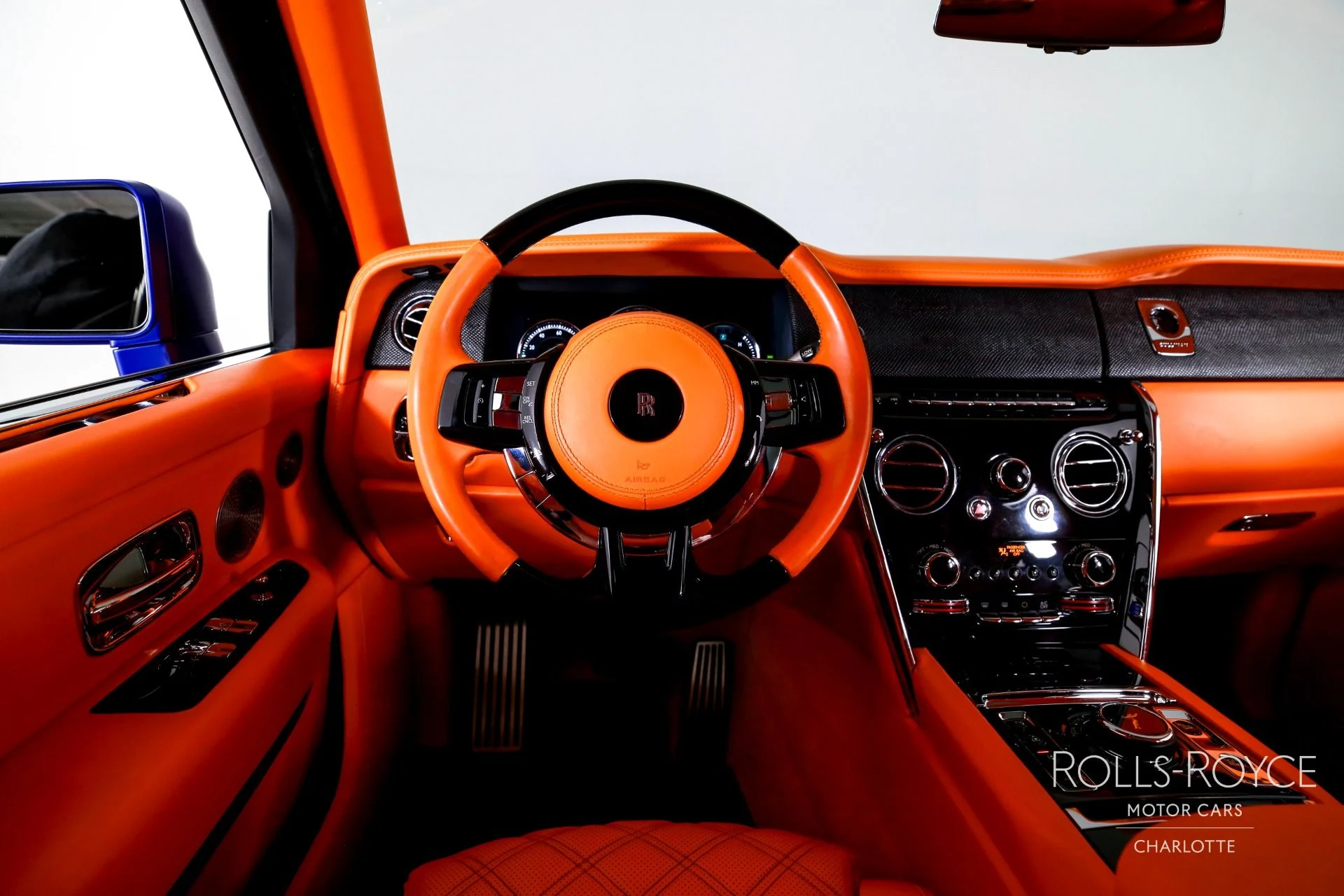 mph013_2857594796_Used_2019_Rolls_Royce_Cullinan_Mansory_1771362670_823918ab51