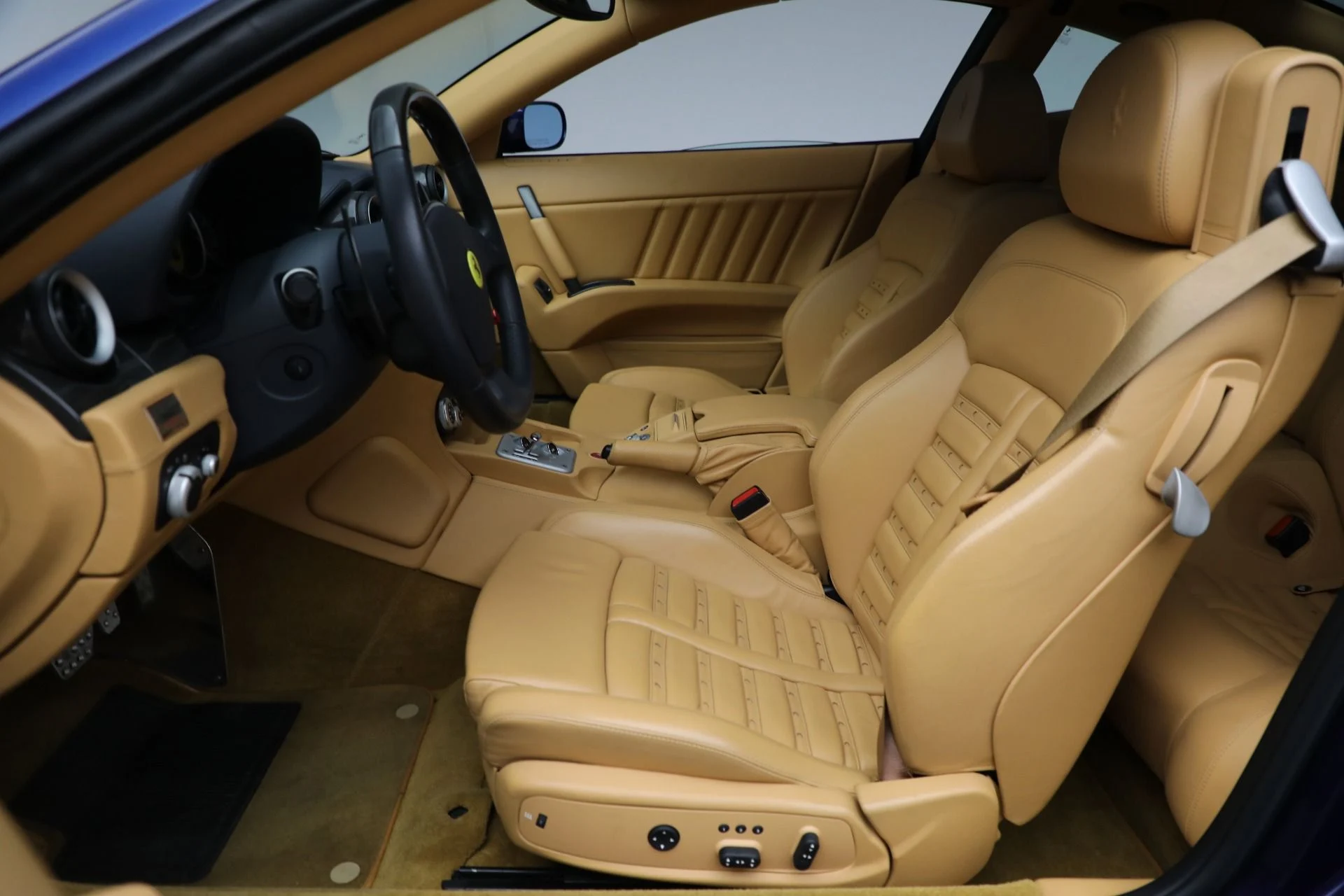 mph013_2857810178_Used_2009_Ferrari_612_Scaglietti_OTO_1763585775_76fd3c77ef