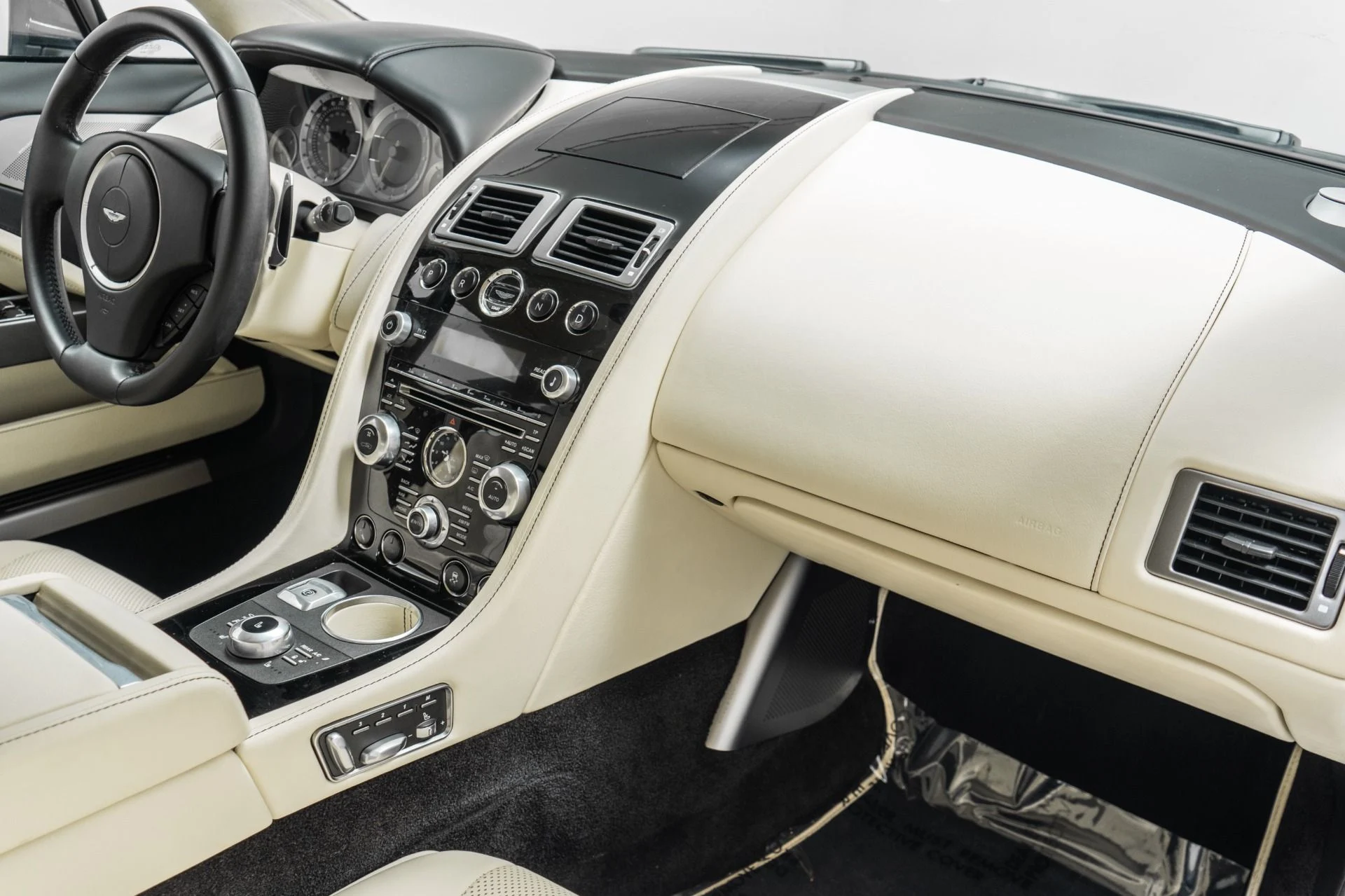 mph013_285962438_Used_2012_Aston_Martin_Rapide_V12_power_High_Contrast_Color_Combination_1781621426_50c63350a1