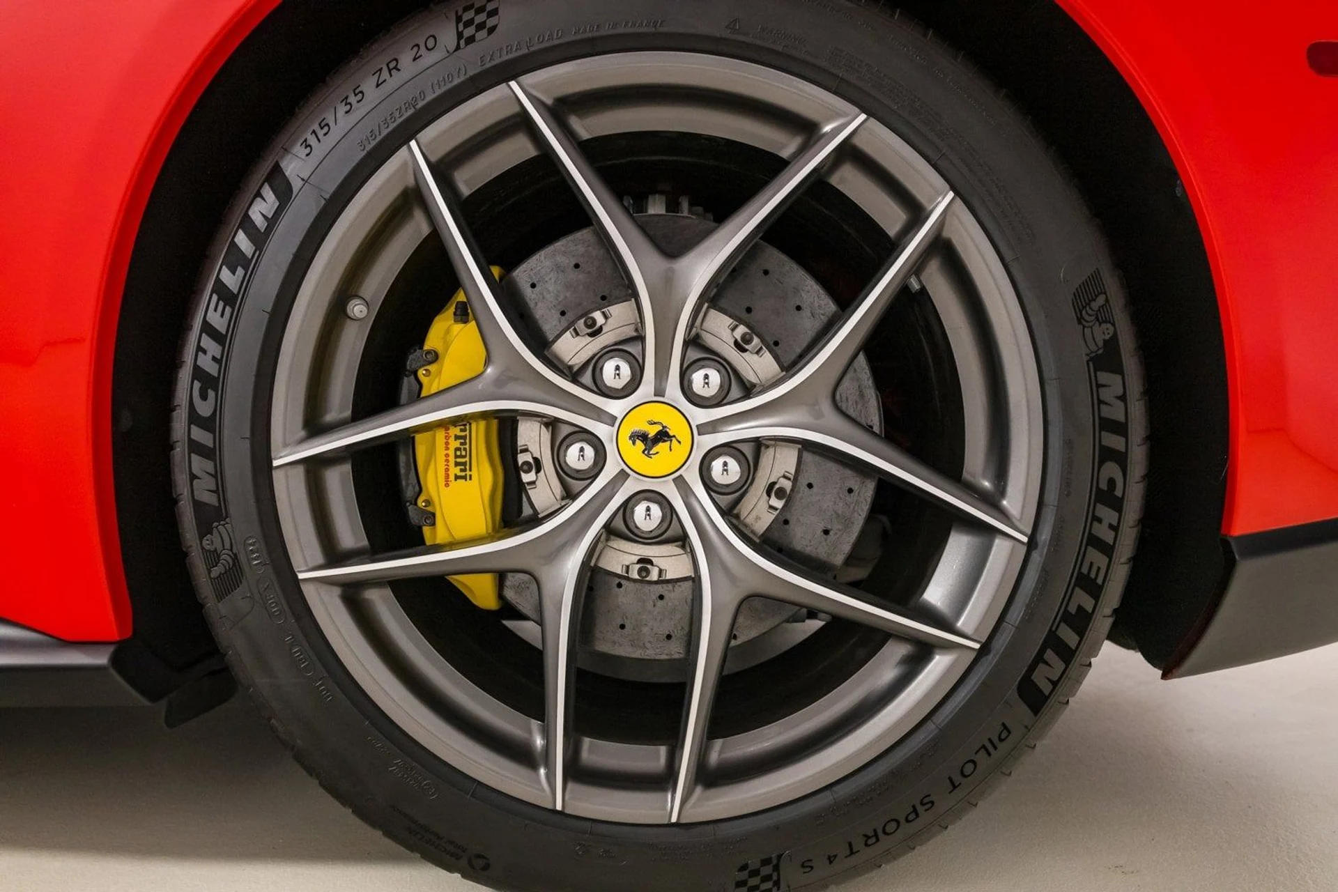 mph013_2872040838_f26e476435494175a036b540df45957b_a497e1df02