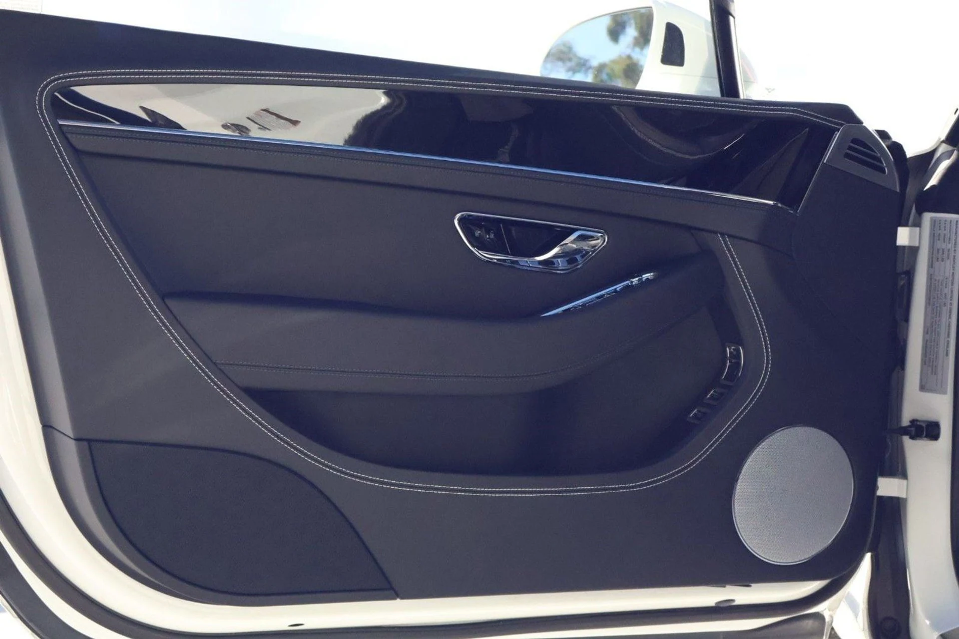 mph013_2873127731_f90d9583a691d9aeab3f7ca688b46c95x_4c69da7c1e