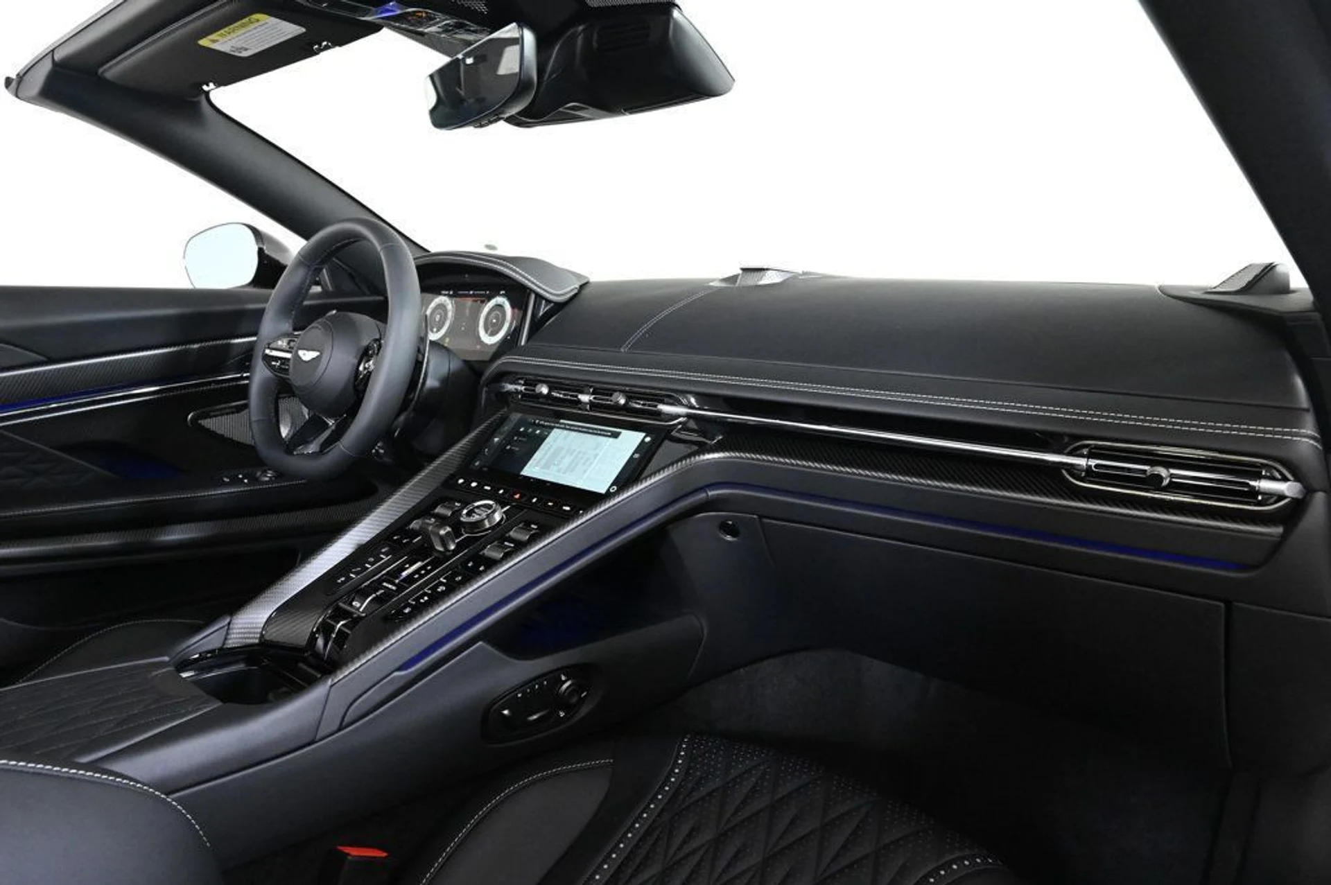 mph013_2880530902_new_2026_aston_martin_db12_volante_11350_22900946_14_1024_2227a29118