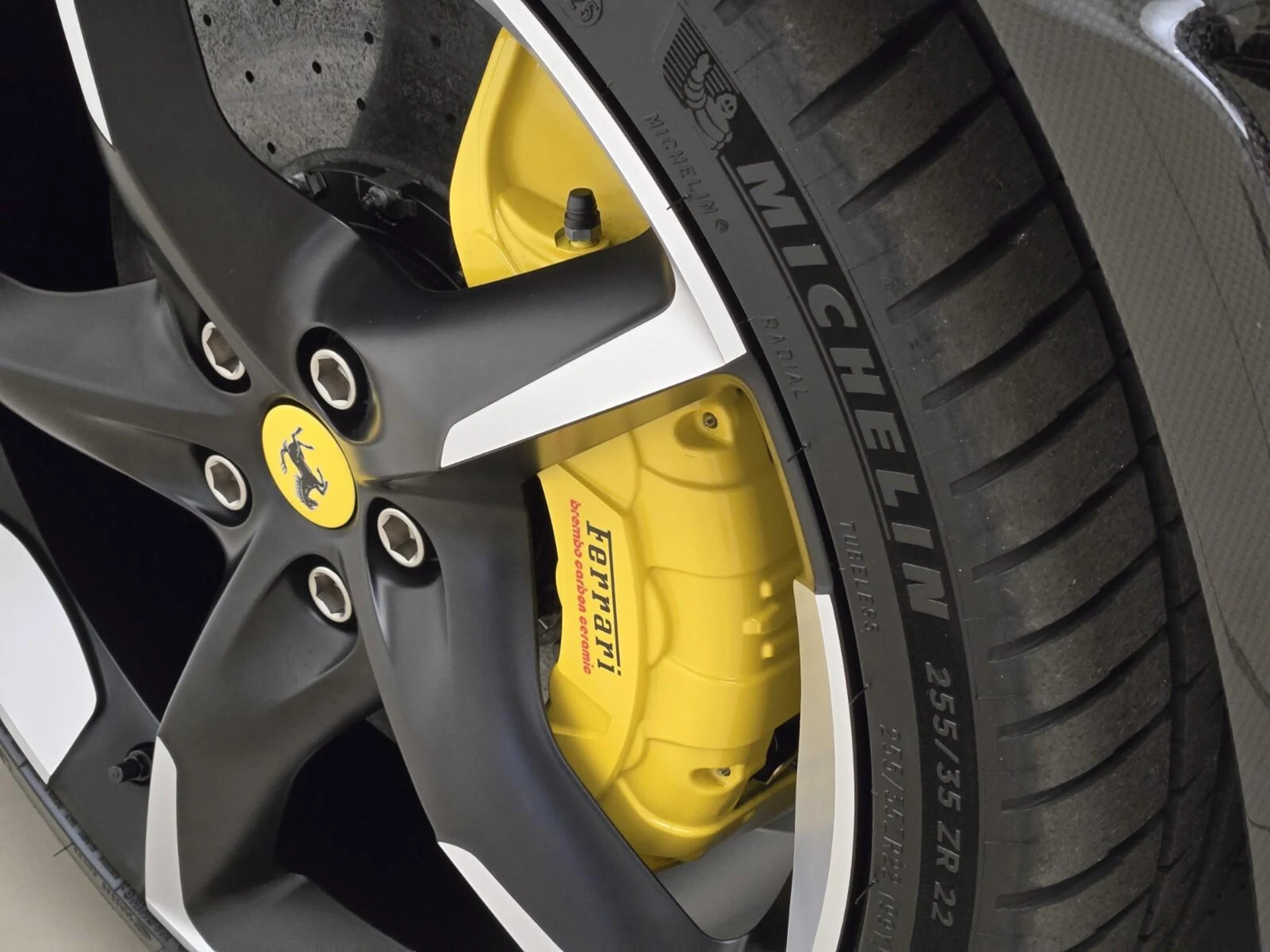 mph013_2885062021_Used_2025_Ferrari_Purosangue_1768891628_4a31a342c0