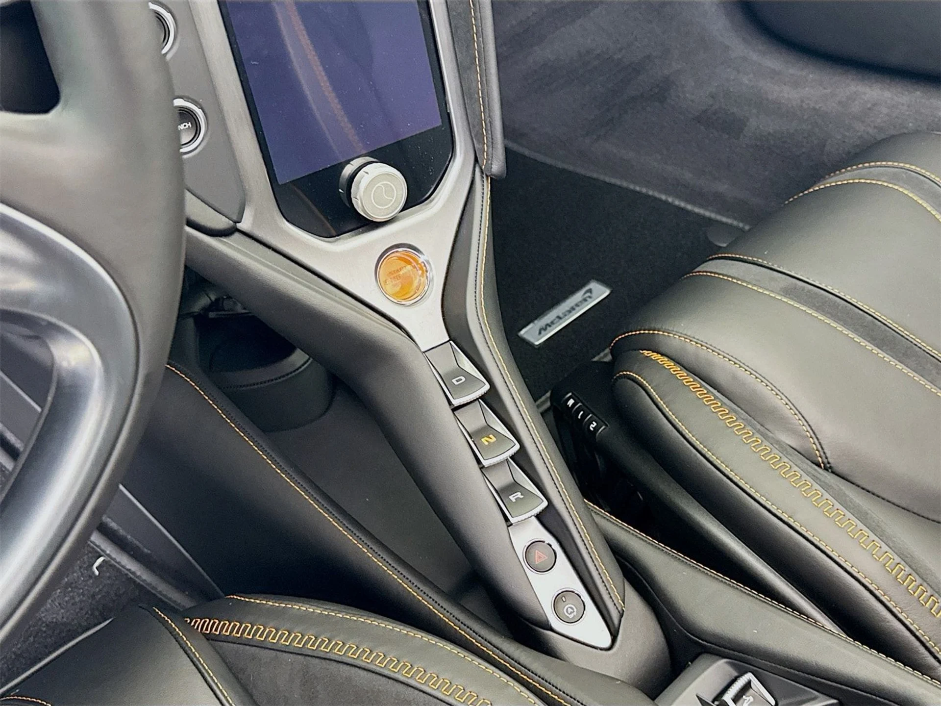 mph013_2897005014_22fb3201f60662cd919b2f55f8bdf78ax_fb2b51bb6e