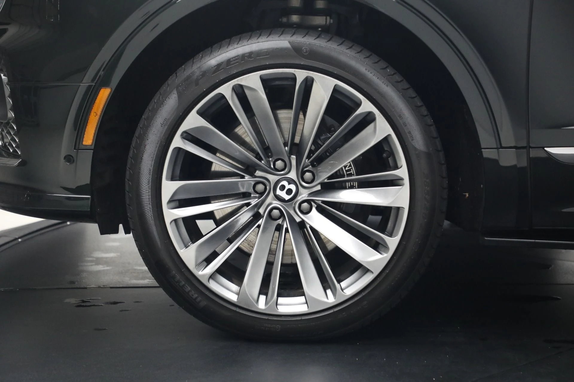 mph013_2903664255_Used_2021_Bentley_Bentayga_Speed_1787670236_3975b36f76