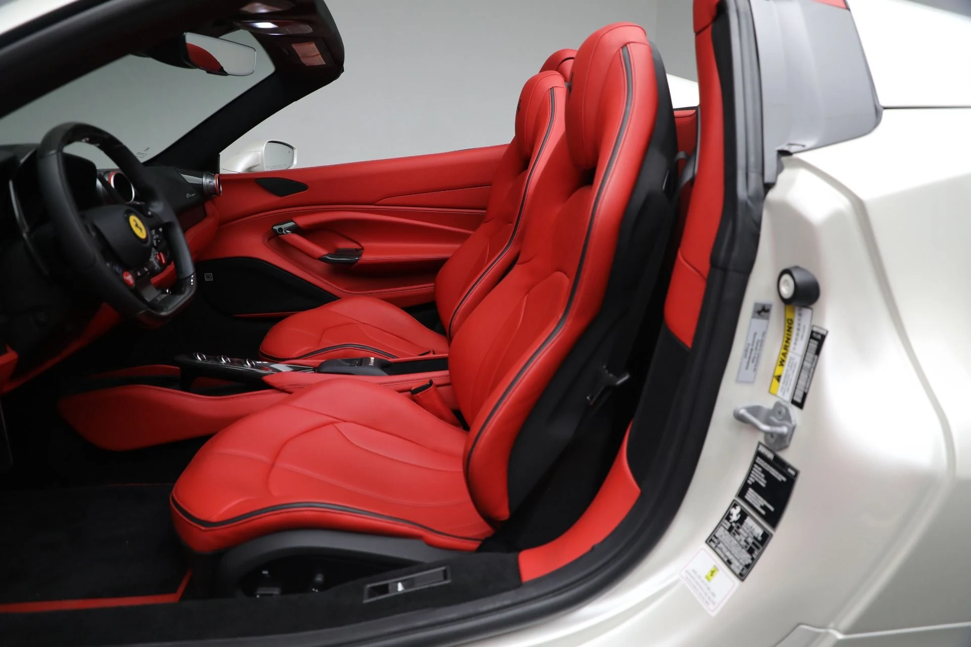 mph013_2913827286_Used_2023_Ferrari_F8_Spider_1729612880_2ff394582d