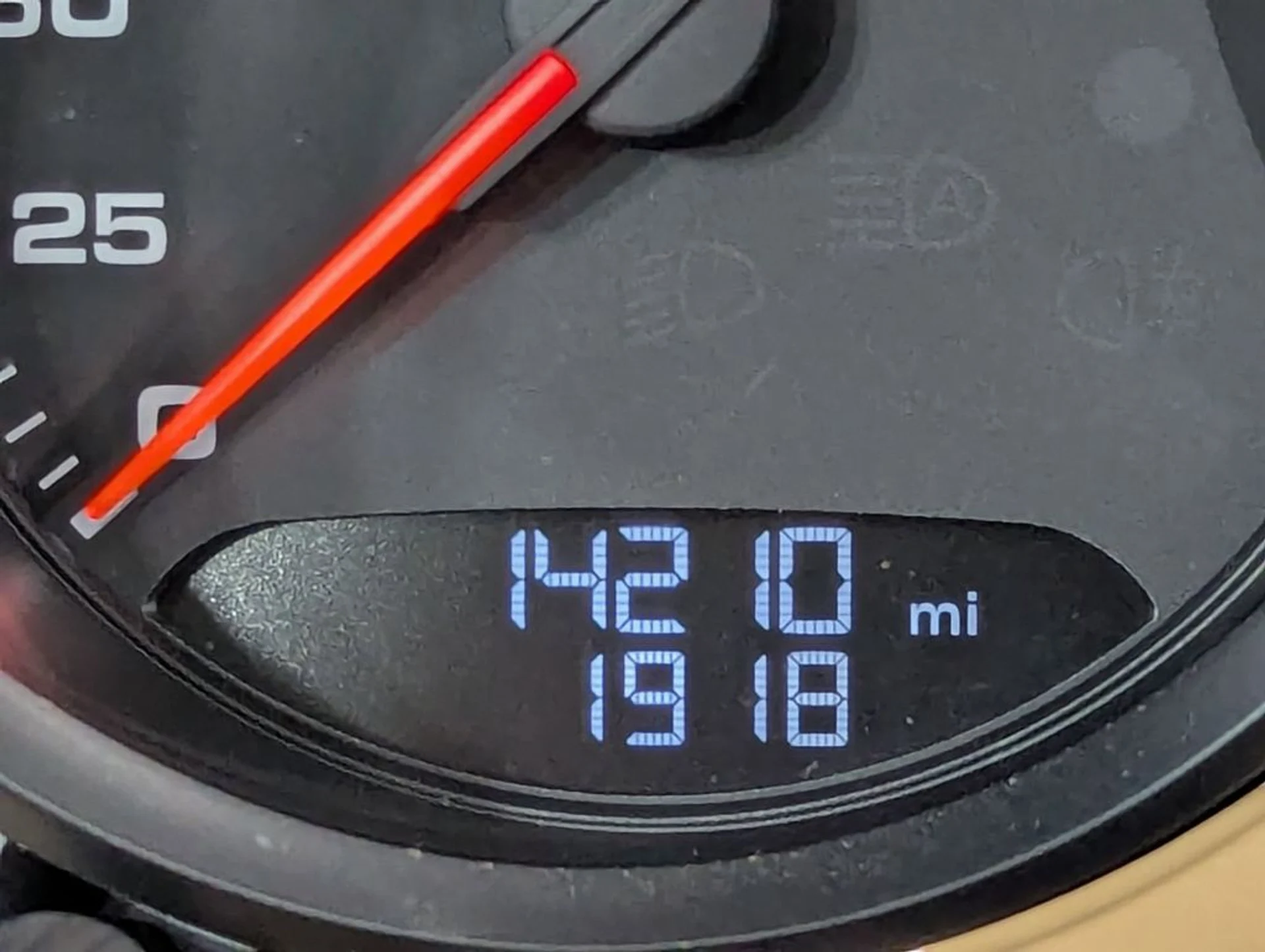 mph013_2920684702_c57251544f730defd78002dd422890adx_e3a033dd25