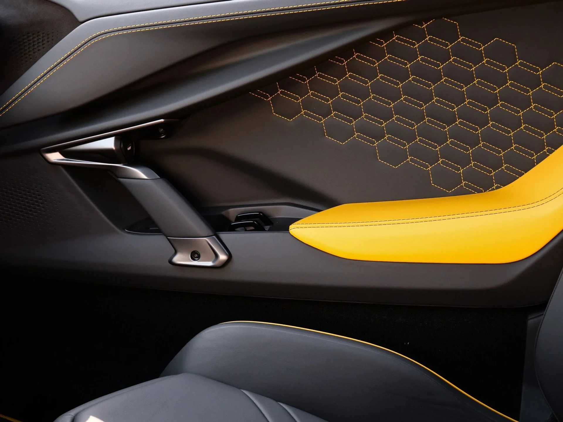 mph013_2922296139_7240c0e676ebafd7e574fb4f1f211bc7x_9786de8f62