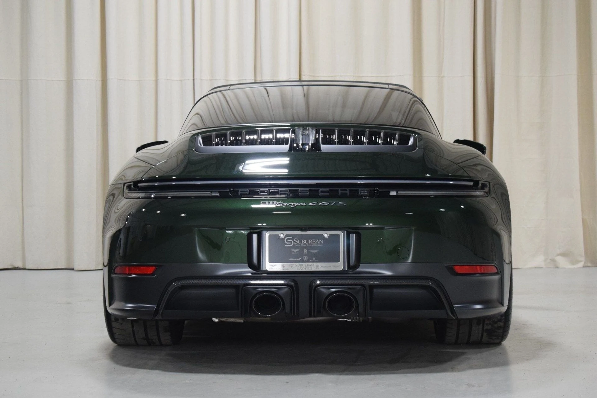 mph013_292736800_6f75ecc7eb376b462345c1bcdd912604x_c6e4403216