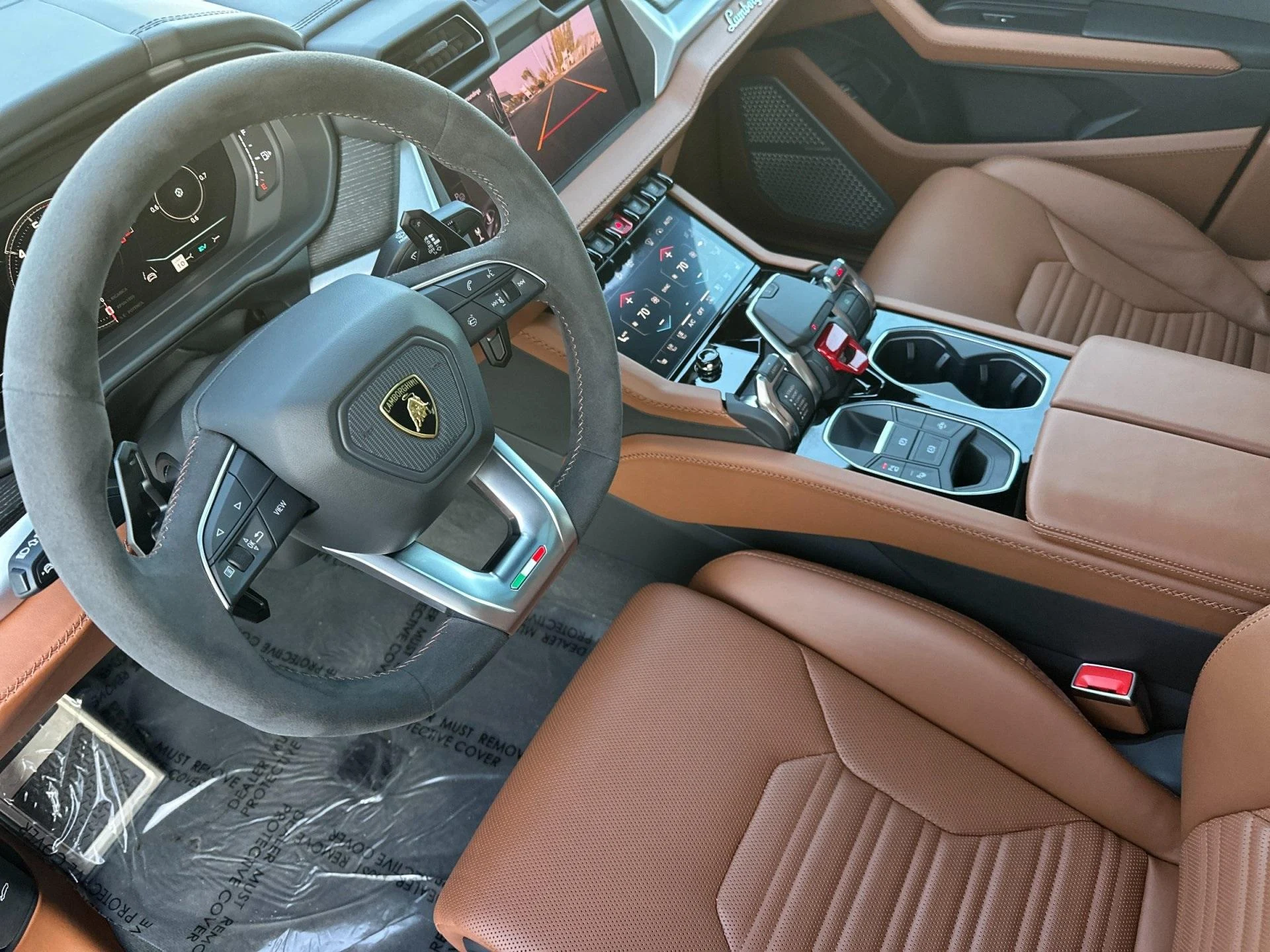 mph013_2929130142_New_2025_Lamborghini_Urus_SE_1765357684_35bc796ea1