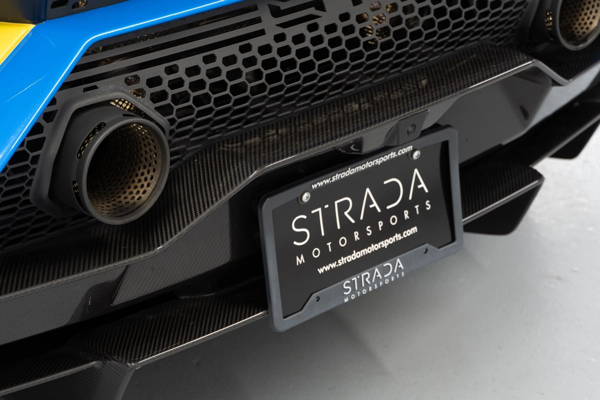 mph013_2932959167_Used_2022_Lamborghini_Huracan_STO_1774301372_4203429915