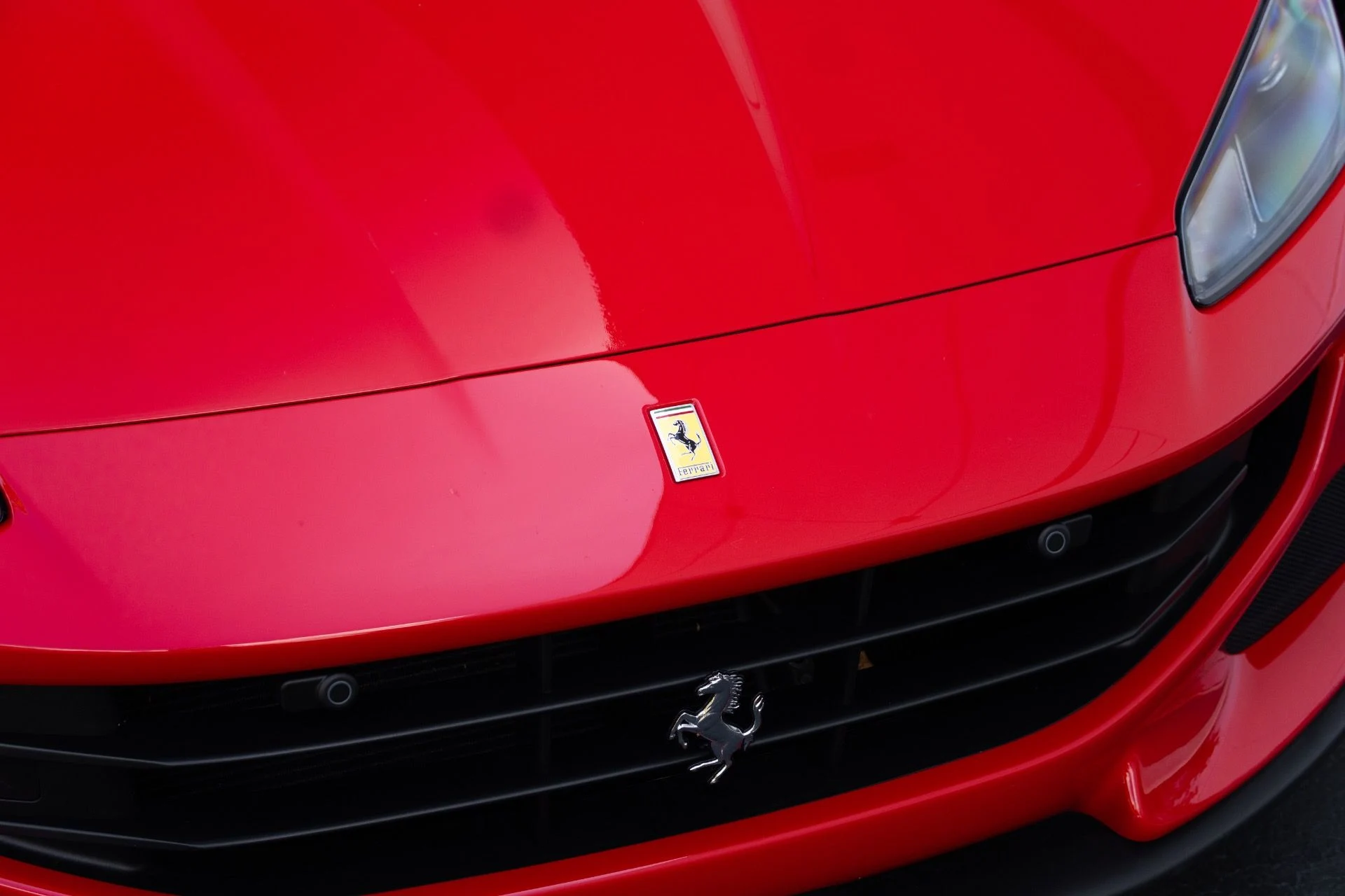 mph013_2935719814_Used_2023_Ferrari_Portofino_M_1778867295_434f55680f
