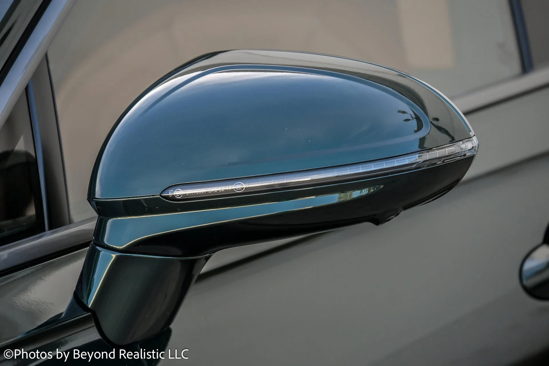 mph013_2939022232_Used_2025_Bentley_Flying_Spur_Speed_First_Edition_Specification_1761724520_91f9823525