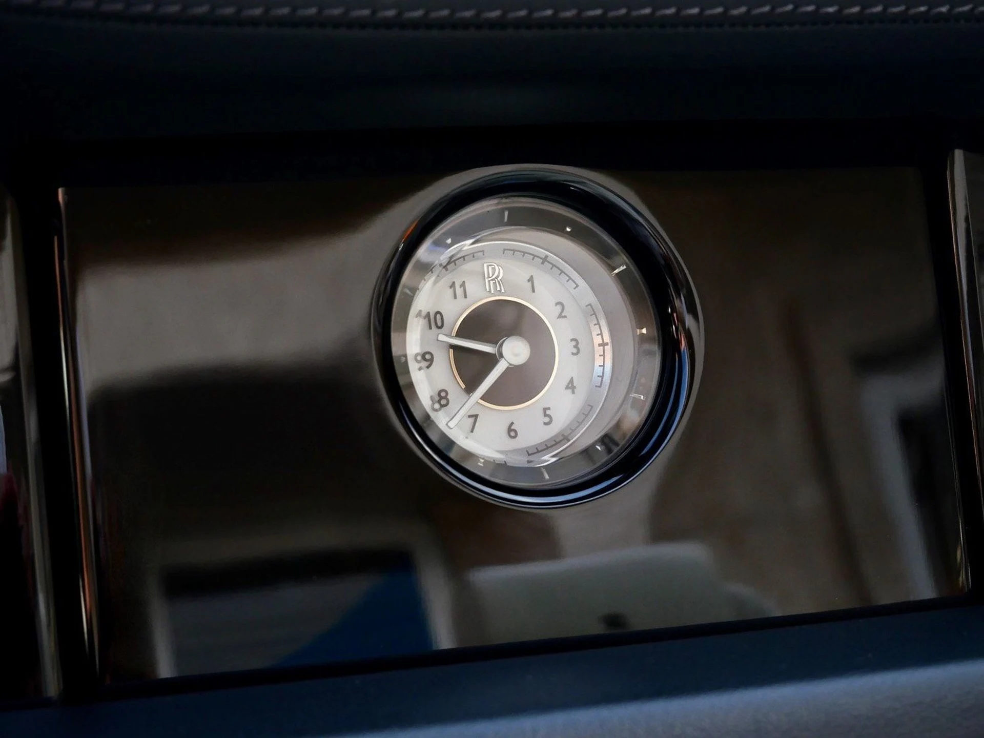 mph013_2939039528_e9755fe2759f244db95ed9d16b2c320ex_dc8ffd2197