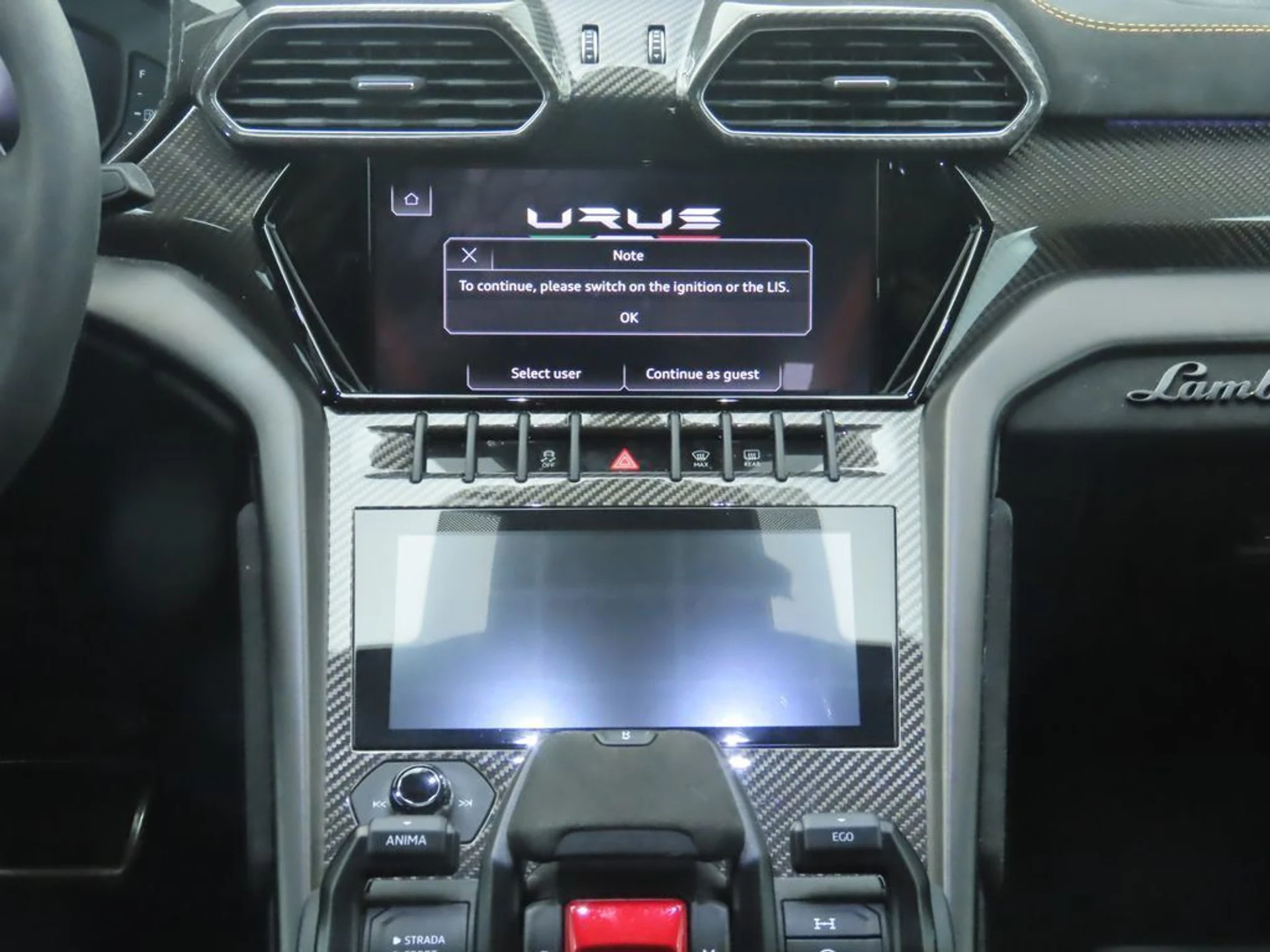 mph013_293935494_used_2024_lamborghini_urus_performanteawd_8119_22973080_14_1024_fcdf70ae6b