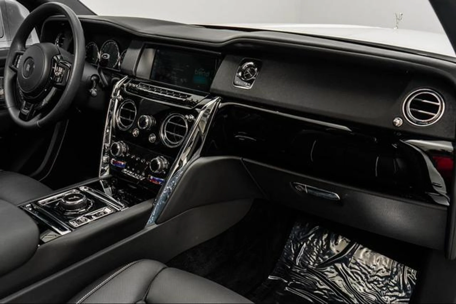 mph013_2941862743_Nwo_Zwm_M_Gl09_T7_Le6_Jv_RBLMVL_Omk_49730acb65