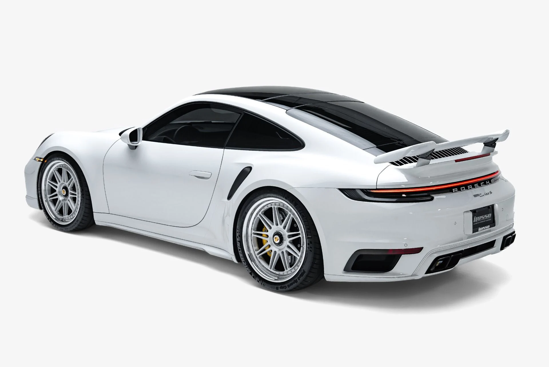 mph013_2942634928_Used_2023_Porsche_911_Turbo_S_1791240046_3450baa021